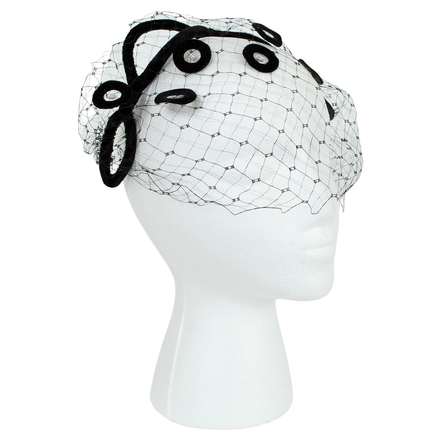 Black Velvet Headband Fascinator with Rhinestone-Studded Veil – O/S, 1950s