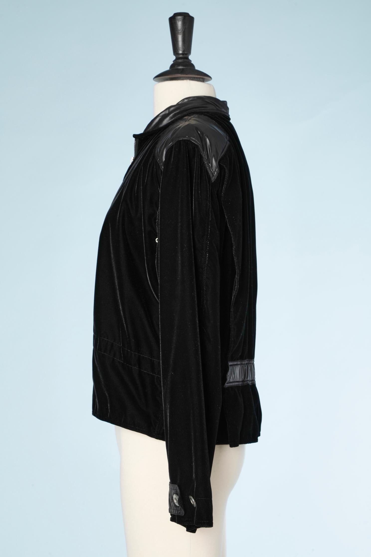Women's Black velvet jacket with zip Courrèges Paris  For Sale
