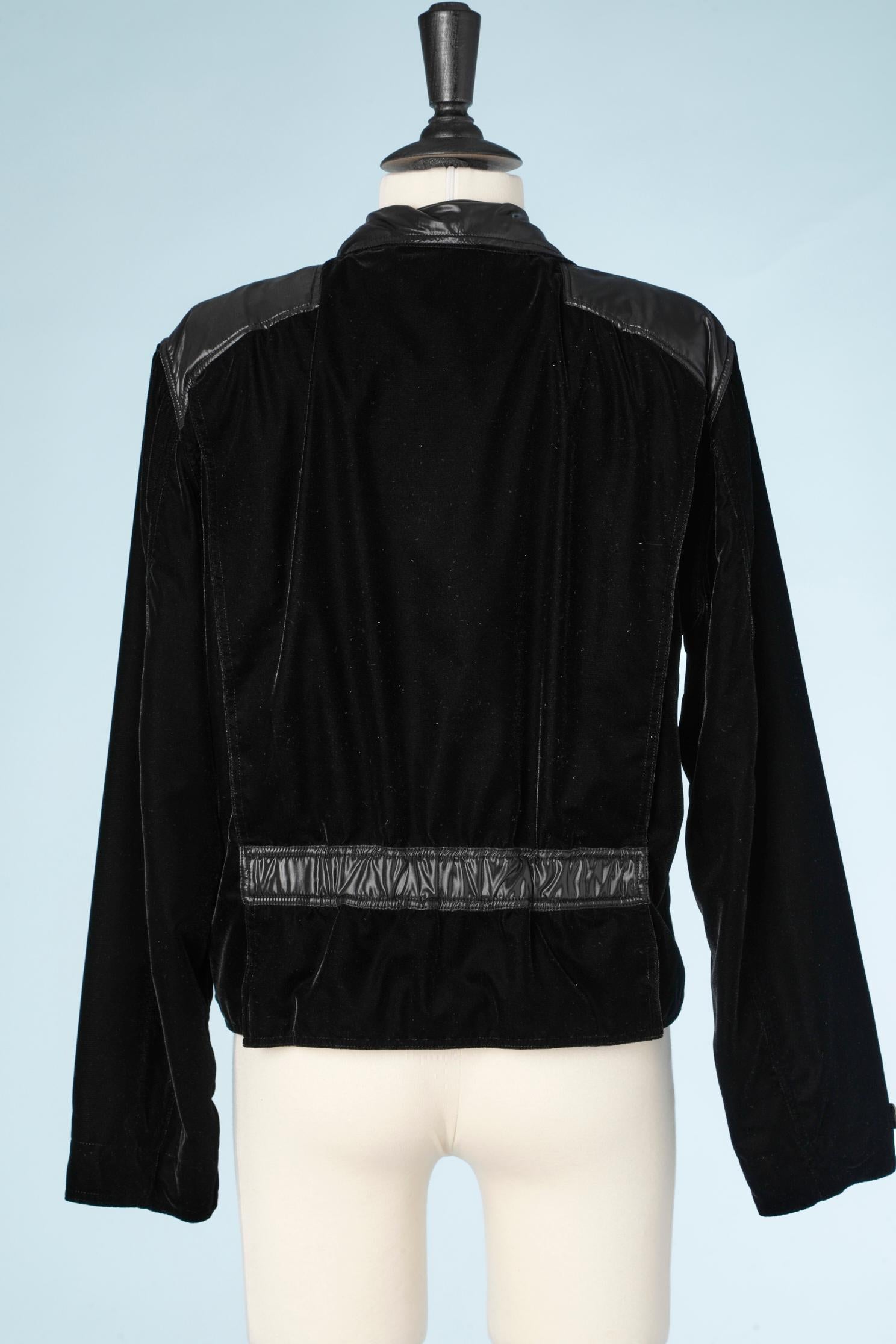 Black velvet jacket with zip Courrèges Paris  For Sale 1