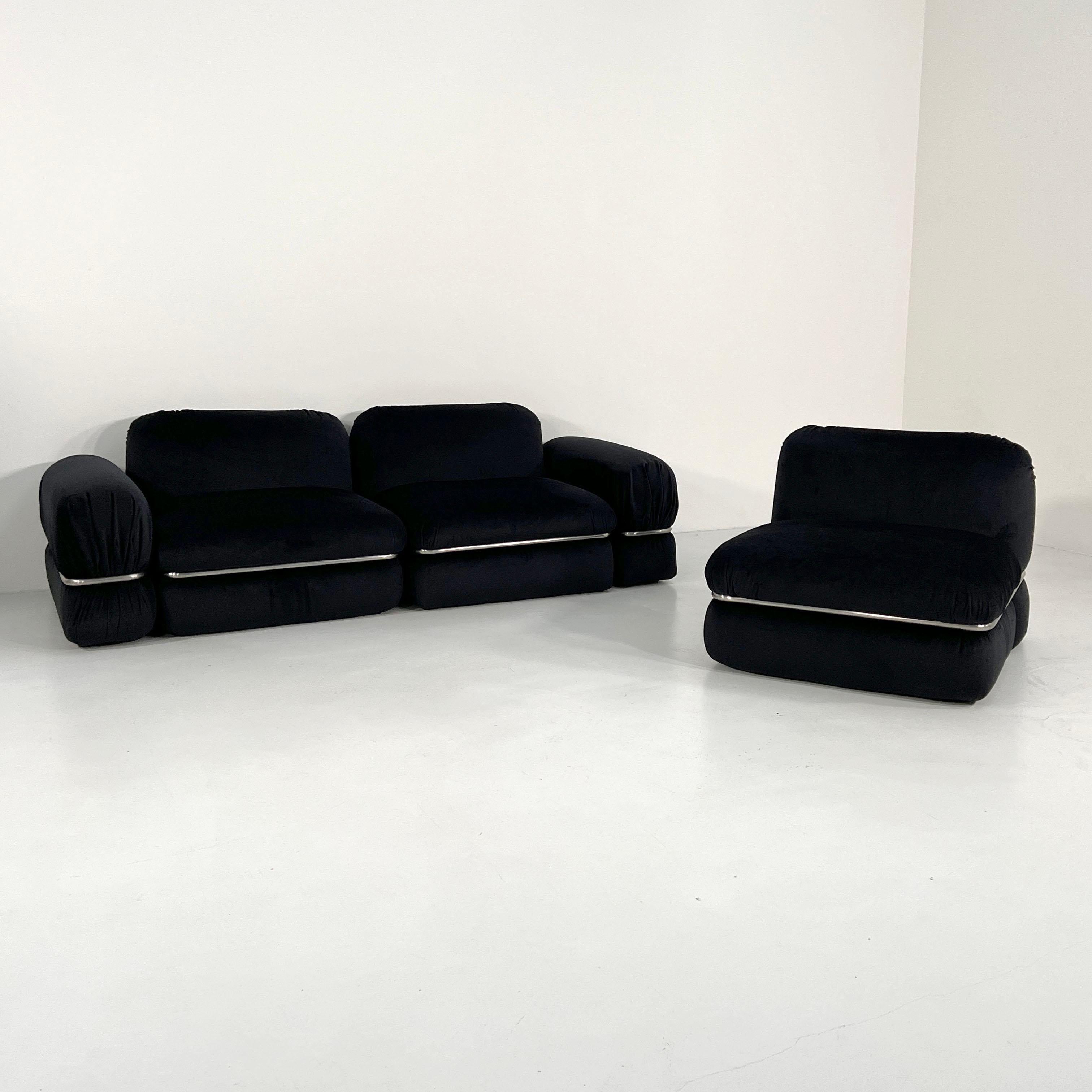 Mid-Century Modern Black Velvet Modular Sofa by Rodolfo Bonetto for Tecnosalotto, 1960s For Sale