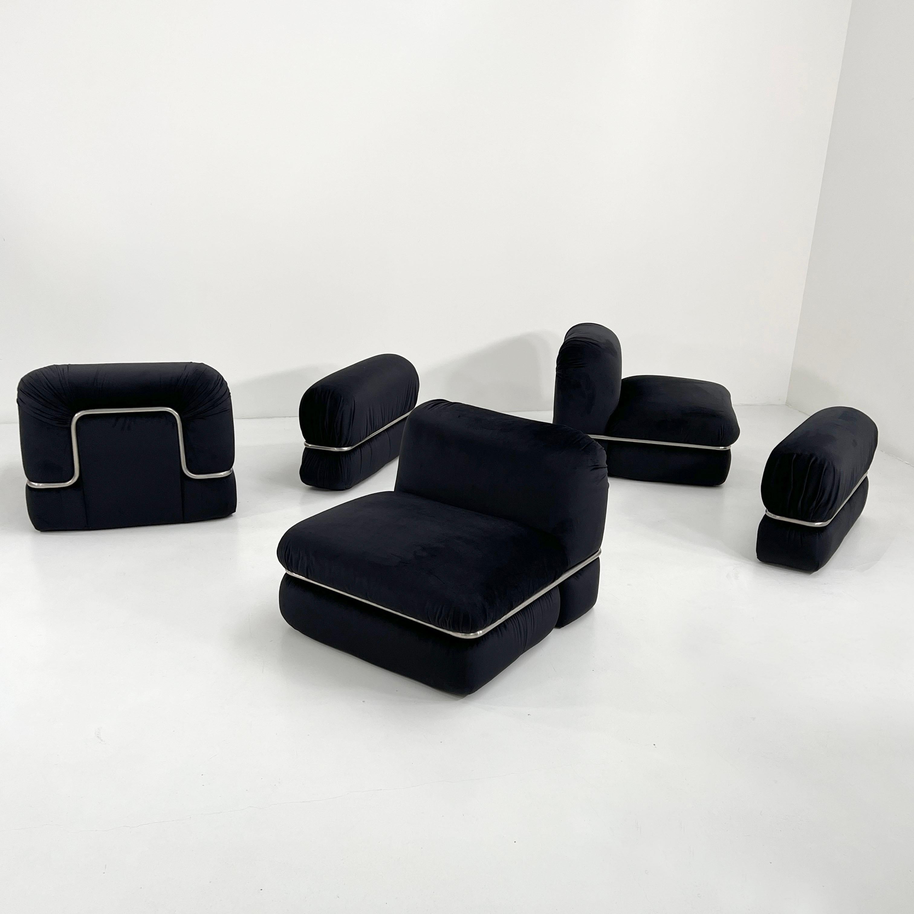 Black Velvet Modular Sofa by Rodolfo Bonetto for Tecnosalotto, 1960s In Good Condition For Sale In Ixelles, Bruxelles
