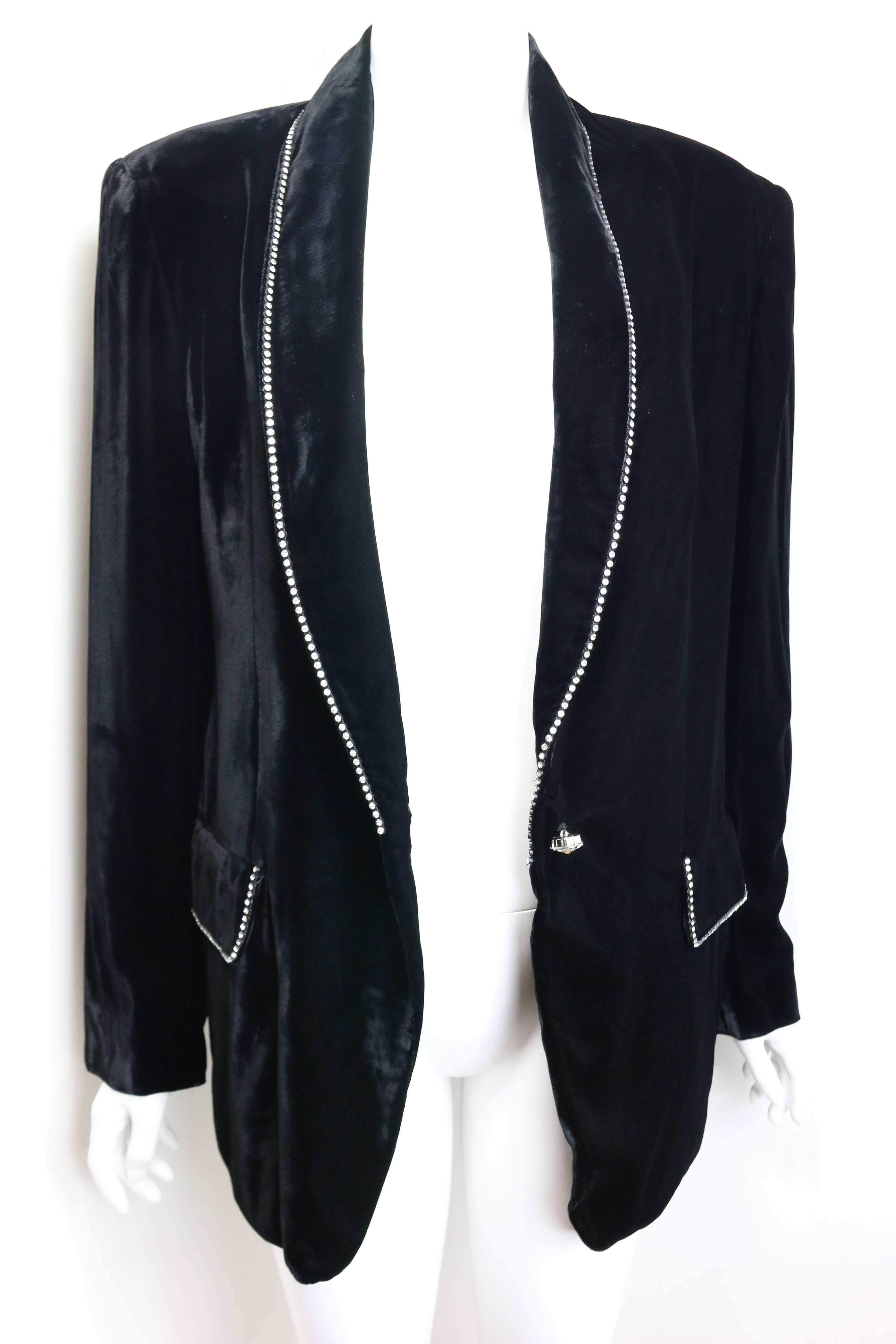 - Featuring one rhinestone button fastening and three rhinestone buttons on each cuff. Two flap pockets and shawl collar with rhinestones trim. 

- Made in Italy. 

- Size 42 IT, 8 Us. 

- 100% Rayon. Double Lining: 64% Acetate, 36% Rayon. 
