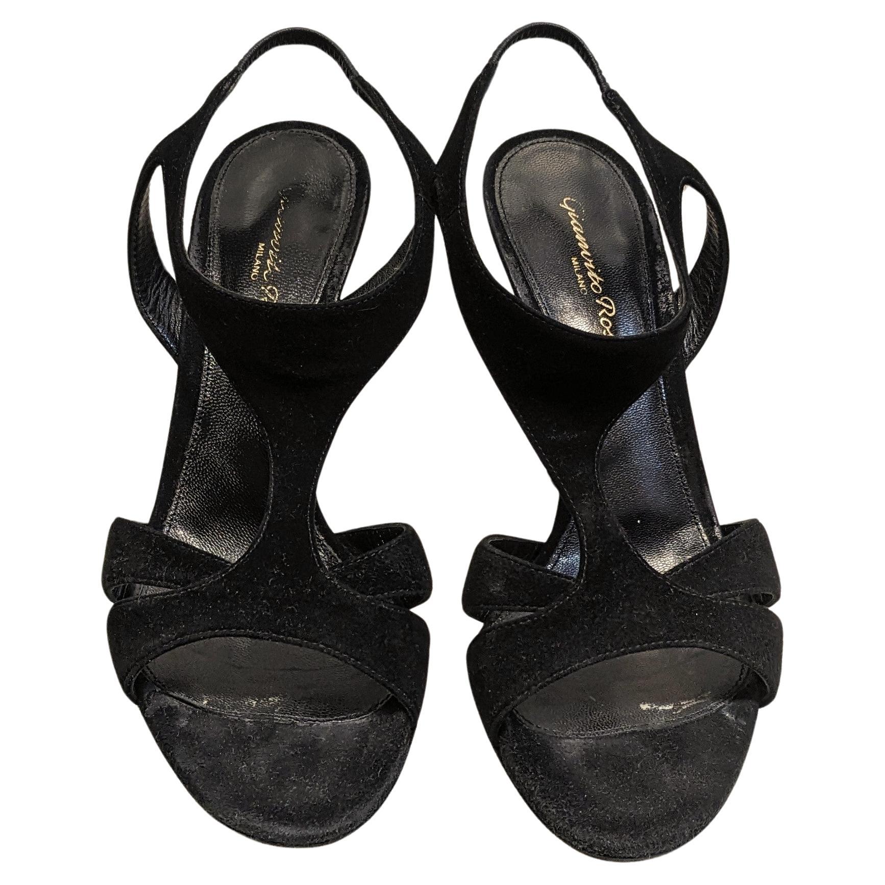 Sandalen aus schwarzem Samt von Gianvito Rossi im Angebot
