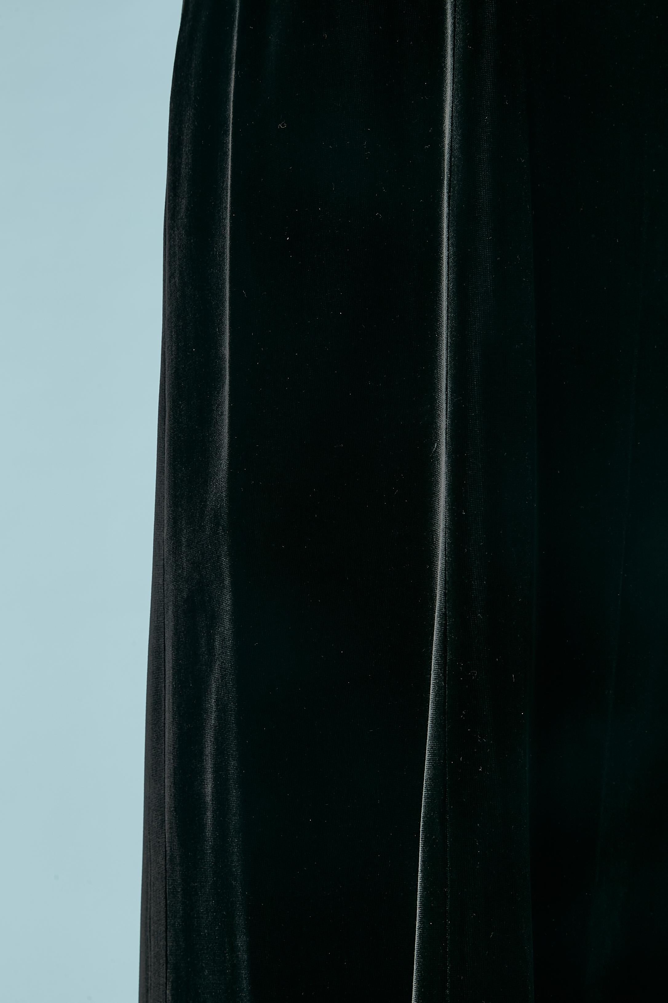 Black velvet sleeveless evening dress Christian Dior Circa 1980's In Excellent Condition In Saint-Ouen-Sur-Seine, FR