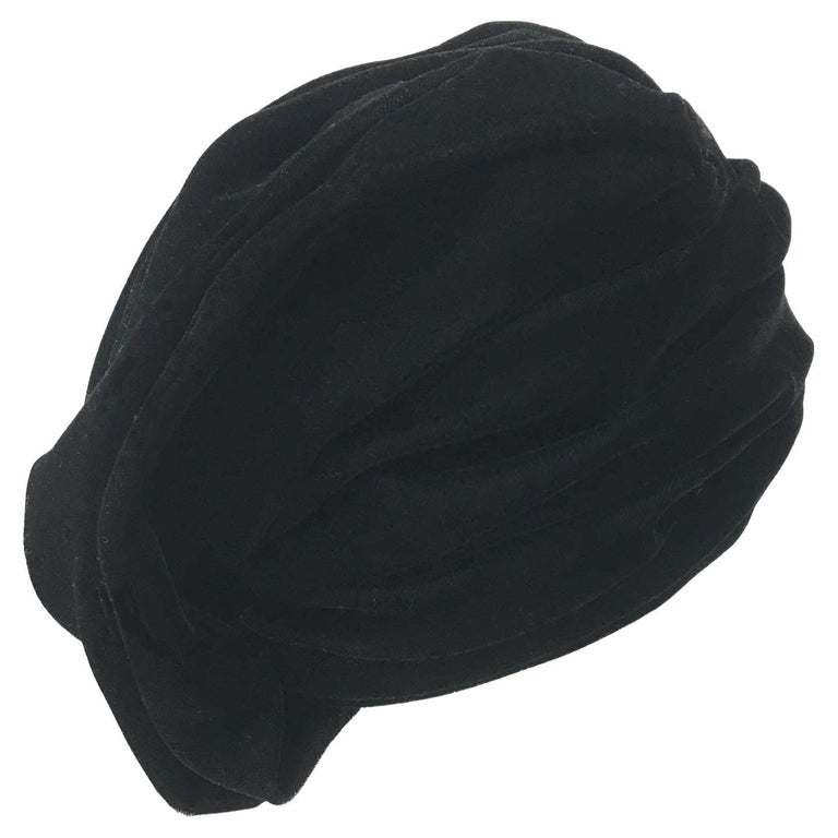 Black Velvet Turban Hat circa 60s For Sale