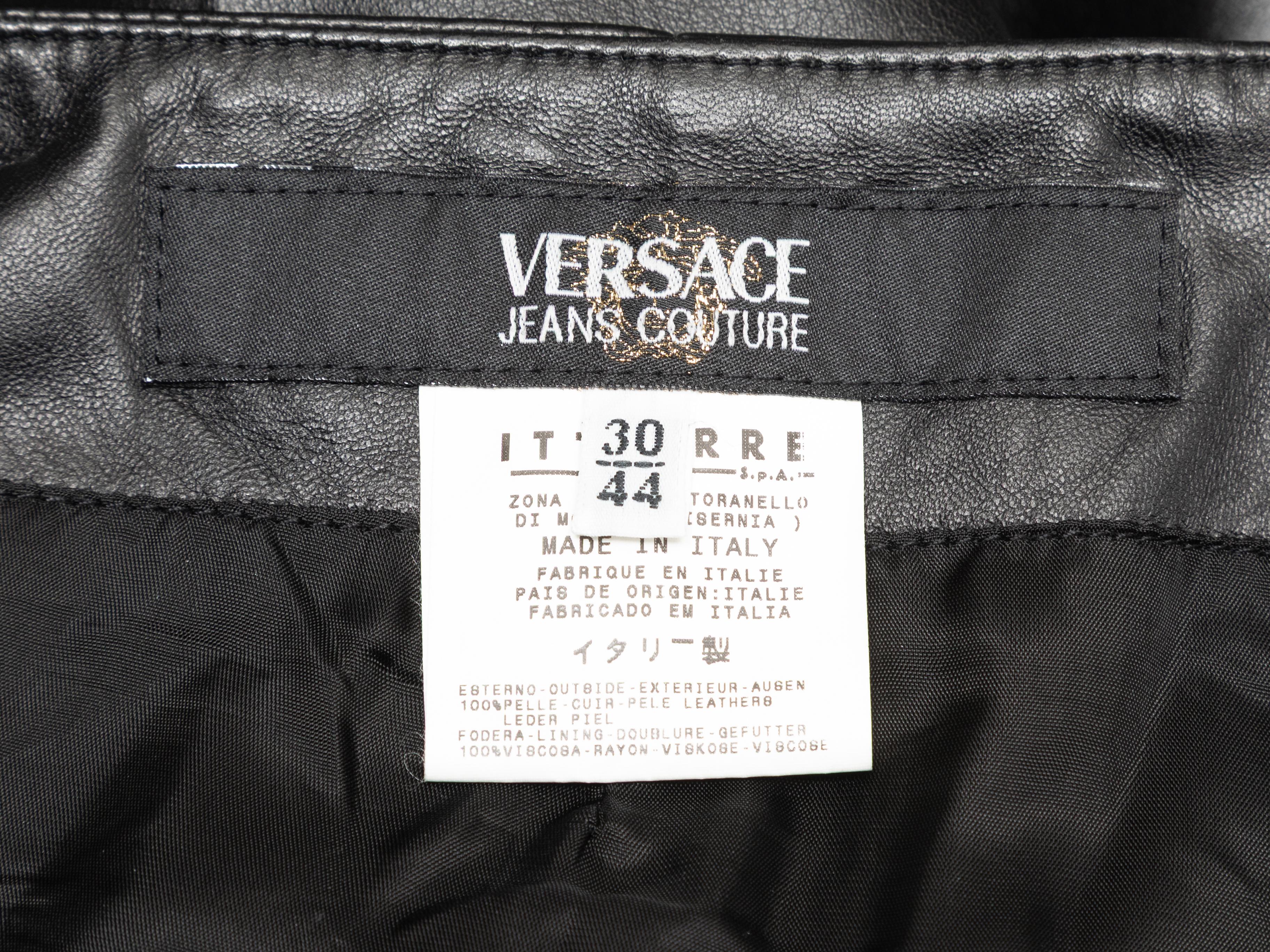 Pantalon en cuir clouté noir Versace Jeans Couture Taille IT 44 Bon état - En vente à New York, NY