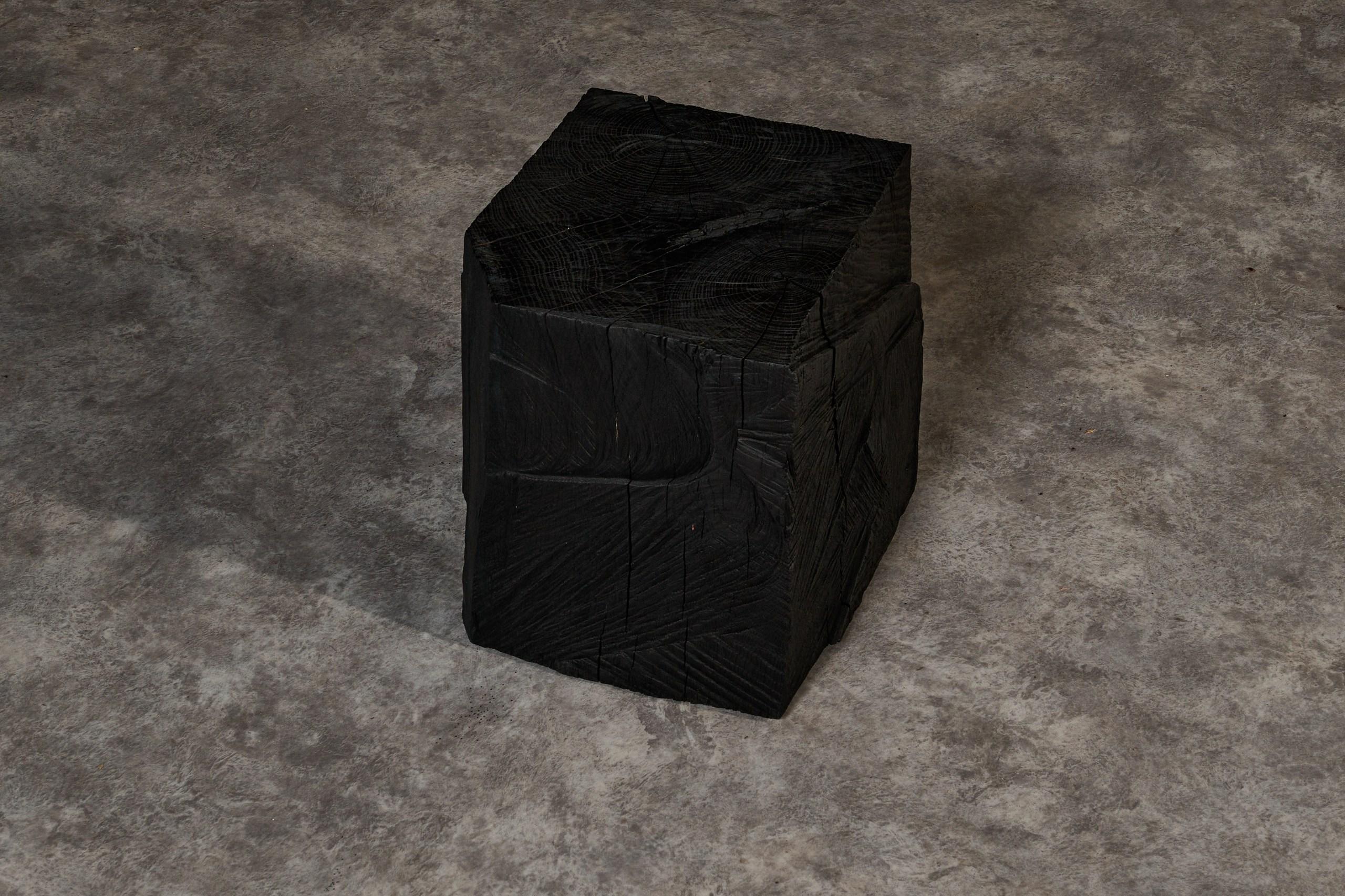 Black Vintage Brutalist Style Coffee Table in Wood

Dimensions:

First one: Height: 17.72 in (45 cm), Width: 11.82 in (30 cm), Depth: 11.82 in (30 cm). 

Second one: Height: 13.72 in (35 cm), Width: 9.82 in (25 cm), Depth: 9.82 in (25 cm).

Make a