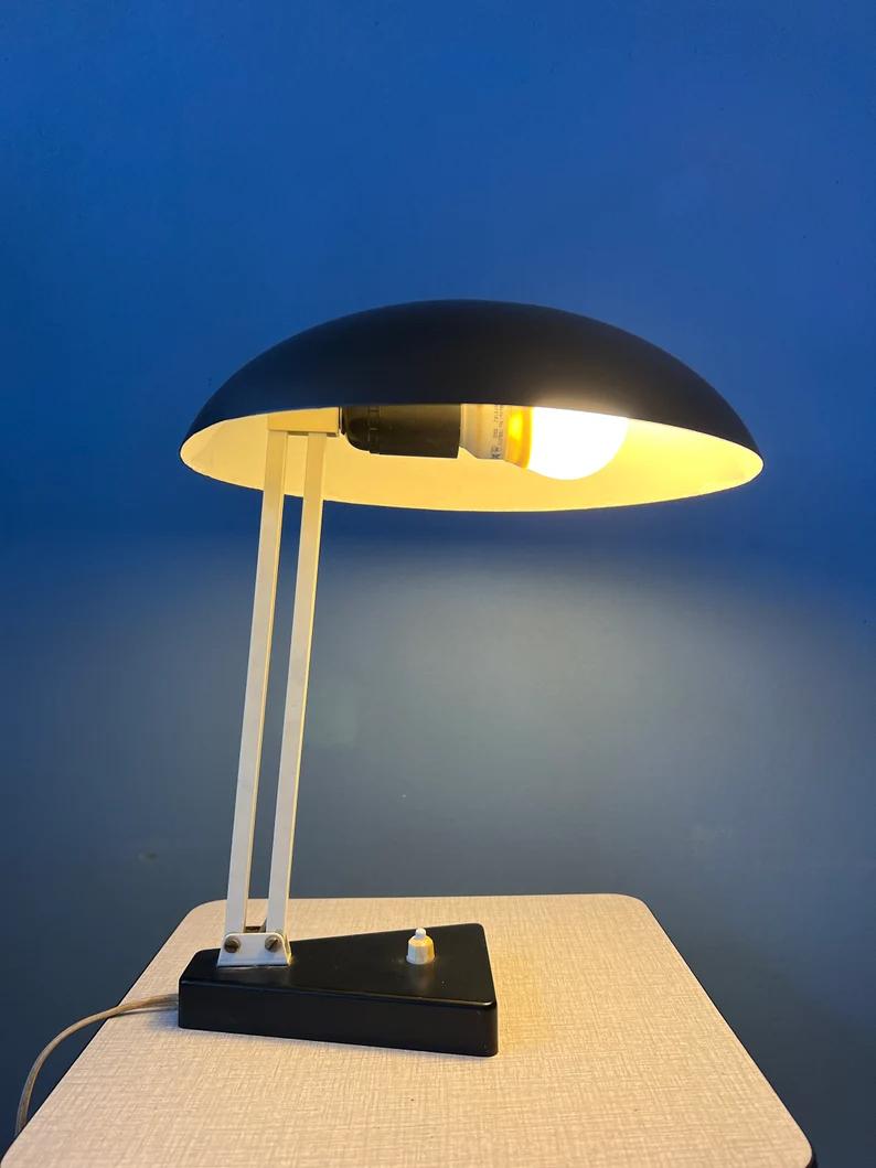 20ième siècle Lampe de bureau flexible noire de style Hala Bauhaus, 1970 en vente