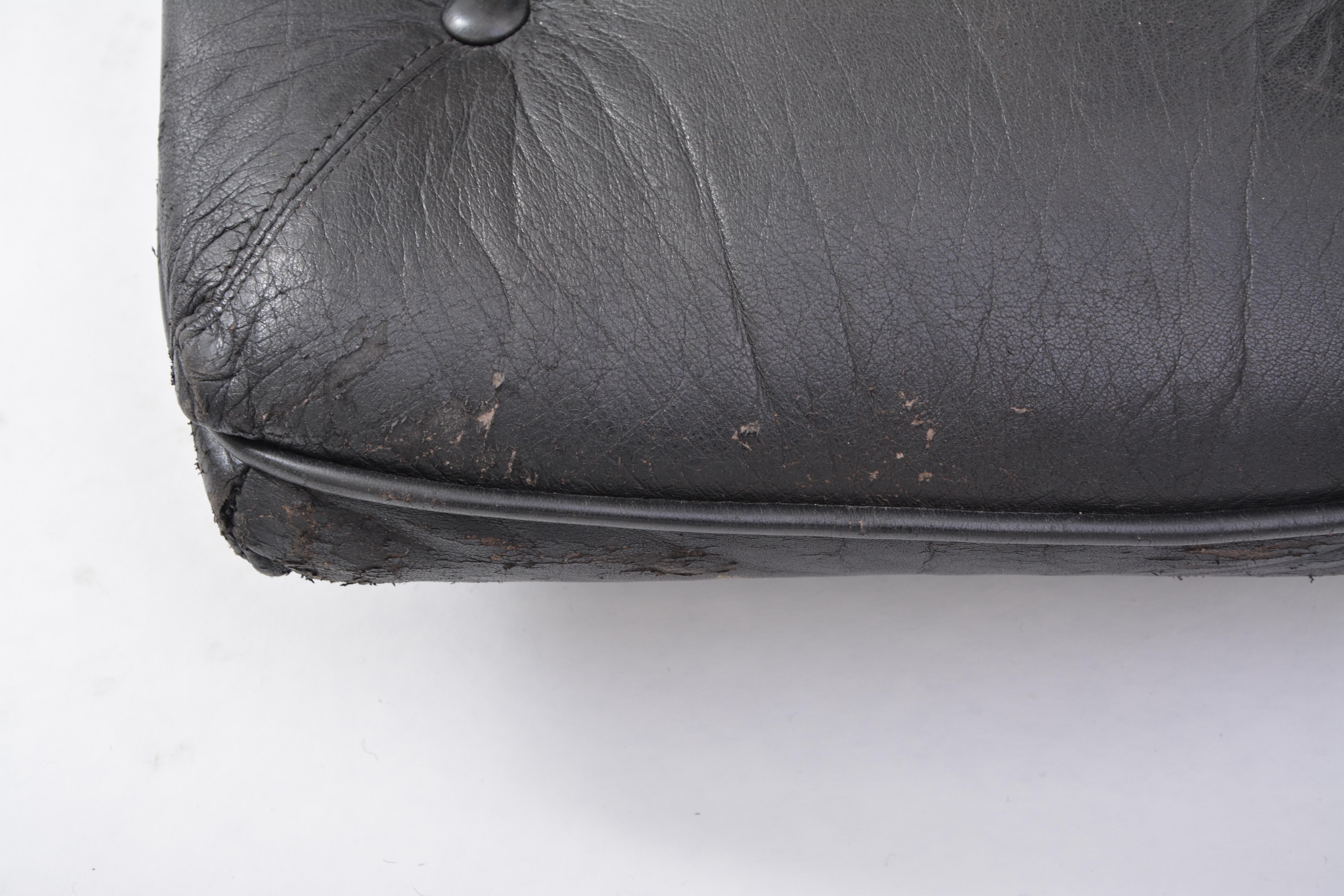 Black Mid-Century  Leather ottoman or foot stool, Attributed to Sergio Rodrigues 6