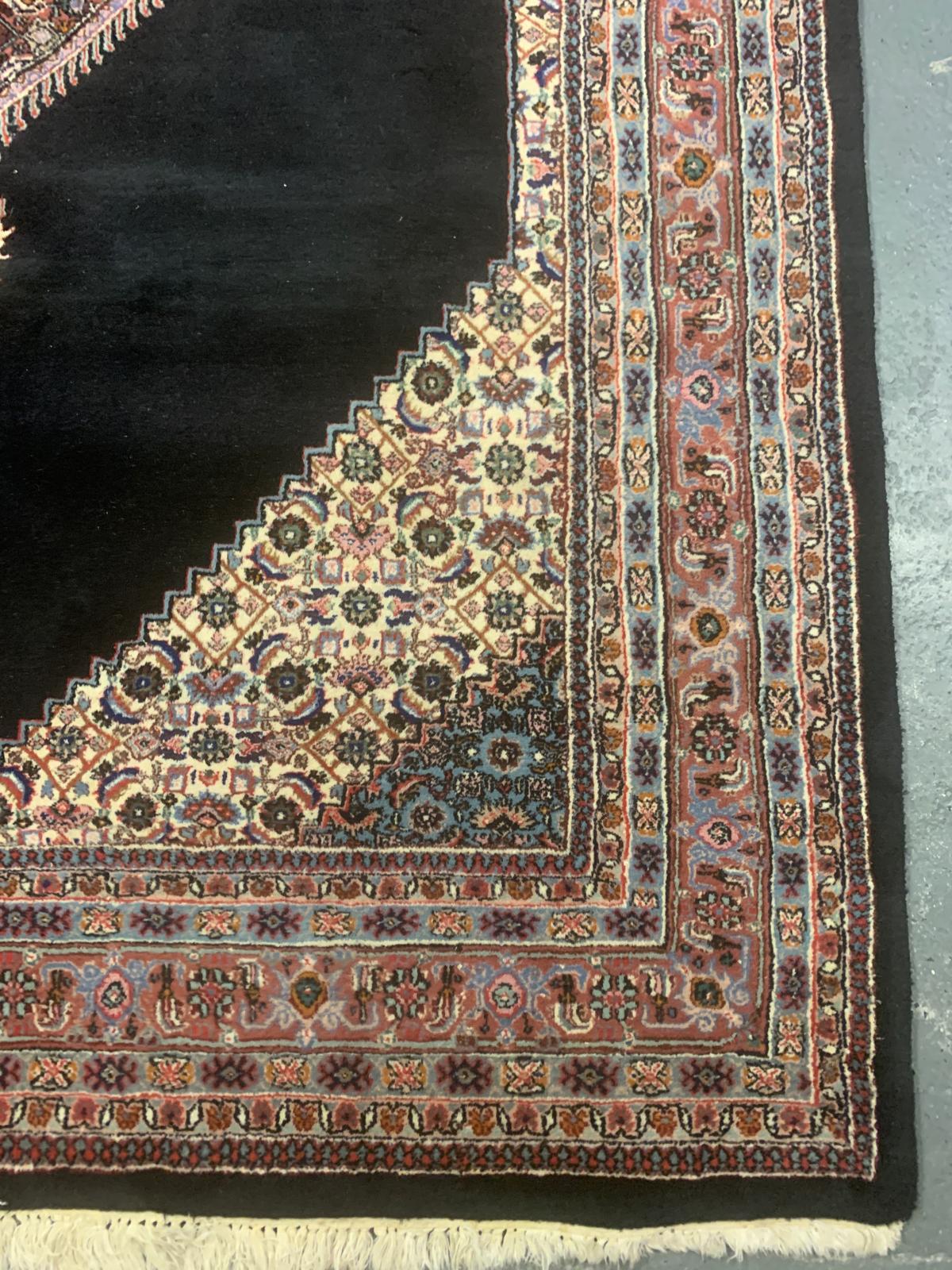 XXIe siècle et contemporain Tapis vintage noir, tapis géométrique en médaillon, tapis d'intérieur pour salle de séjour en vente