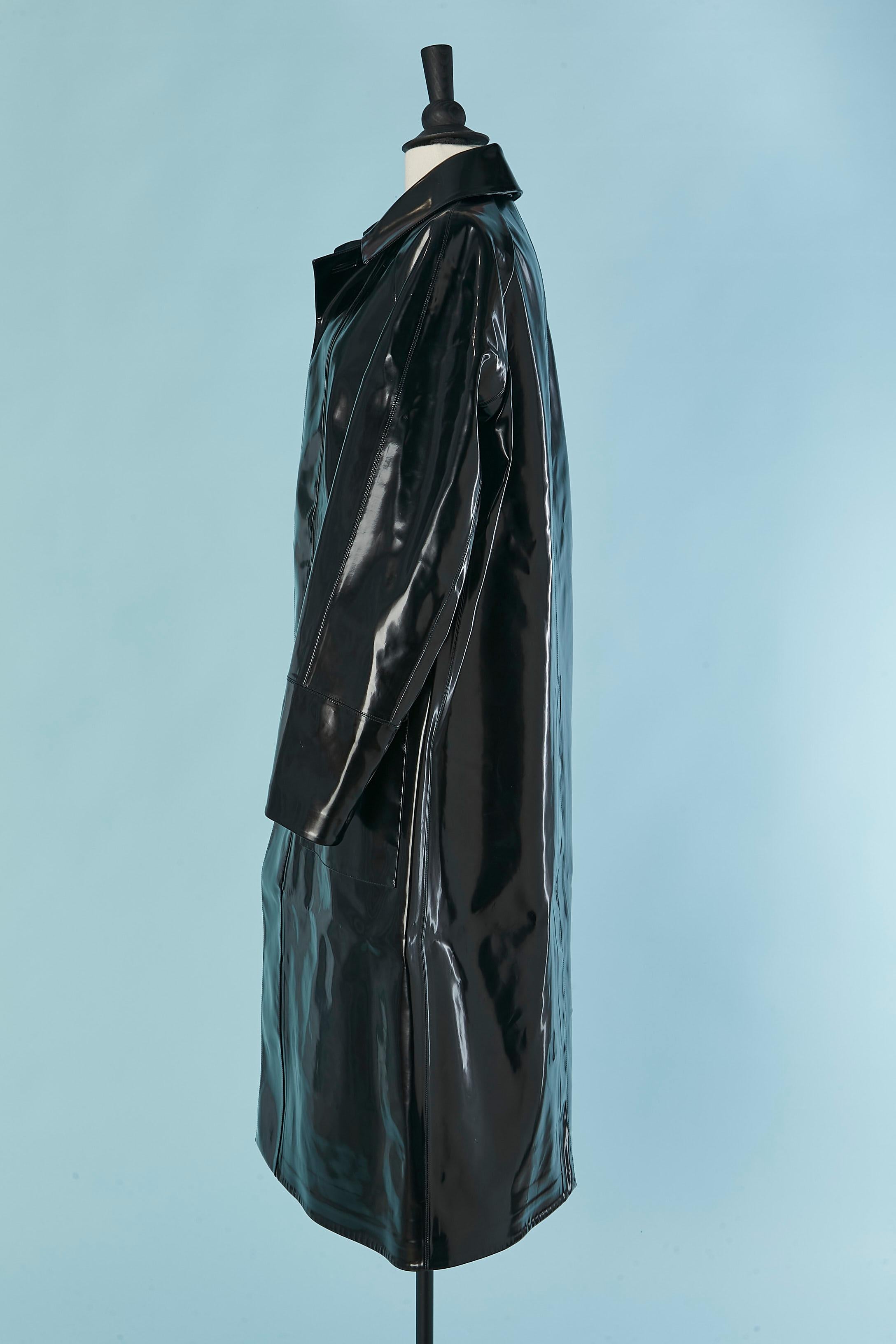 Noir Manteau en vinyle noir avec patte de boutonnage en canevas de marque CHRISTIAN DIOR en vente