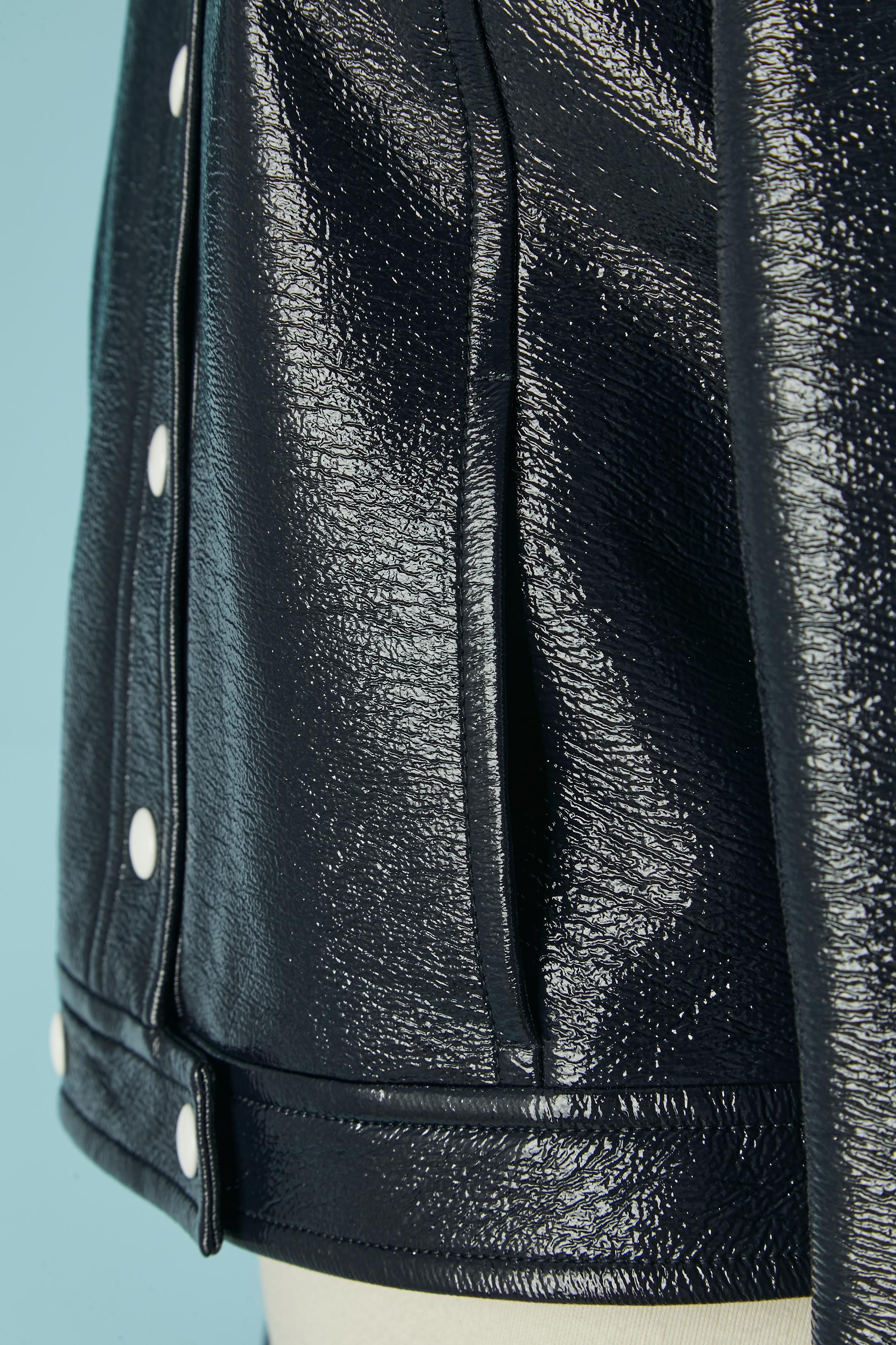 Chaqueta de vinilo negro COURRÈGES en Excelente estado para la venta en Saint-Ouen-Sur-Seine, FR
