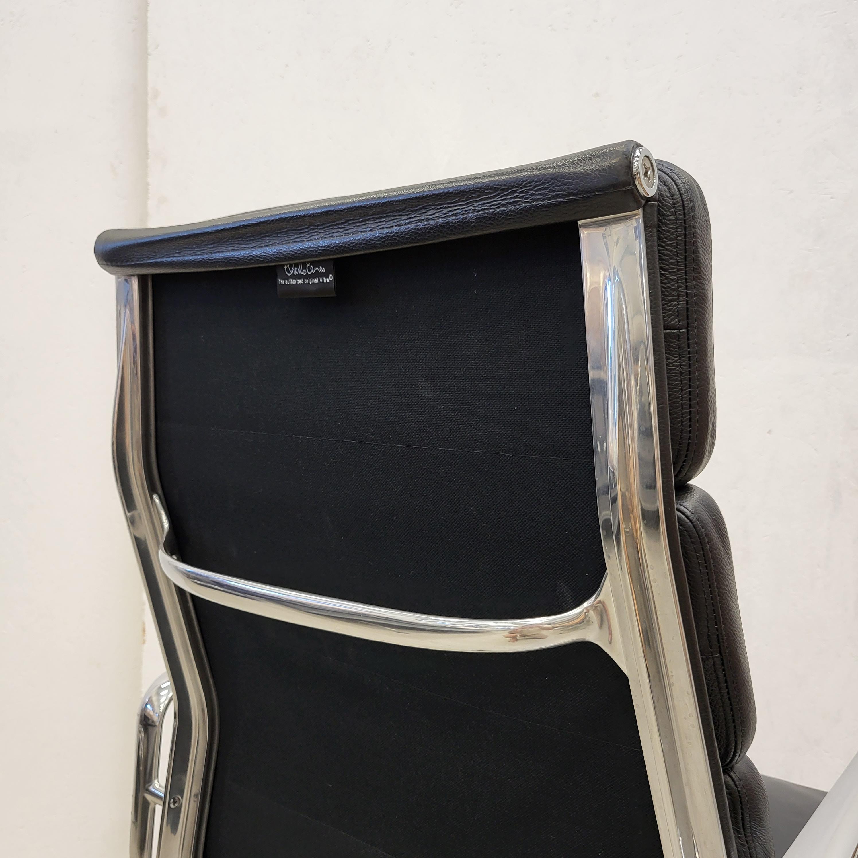 Contemporary Black Vitra EA219 Soft Pad Office Chair by Charles Eames, 2000s