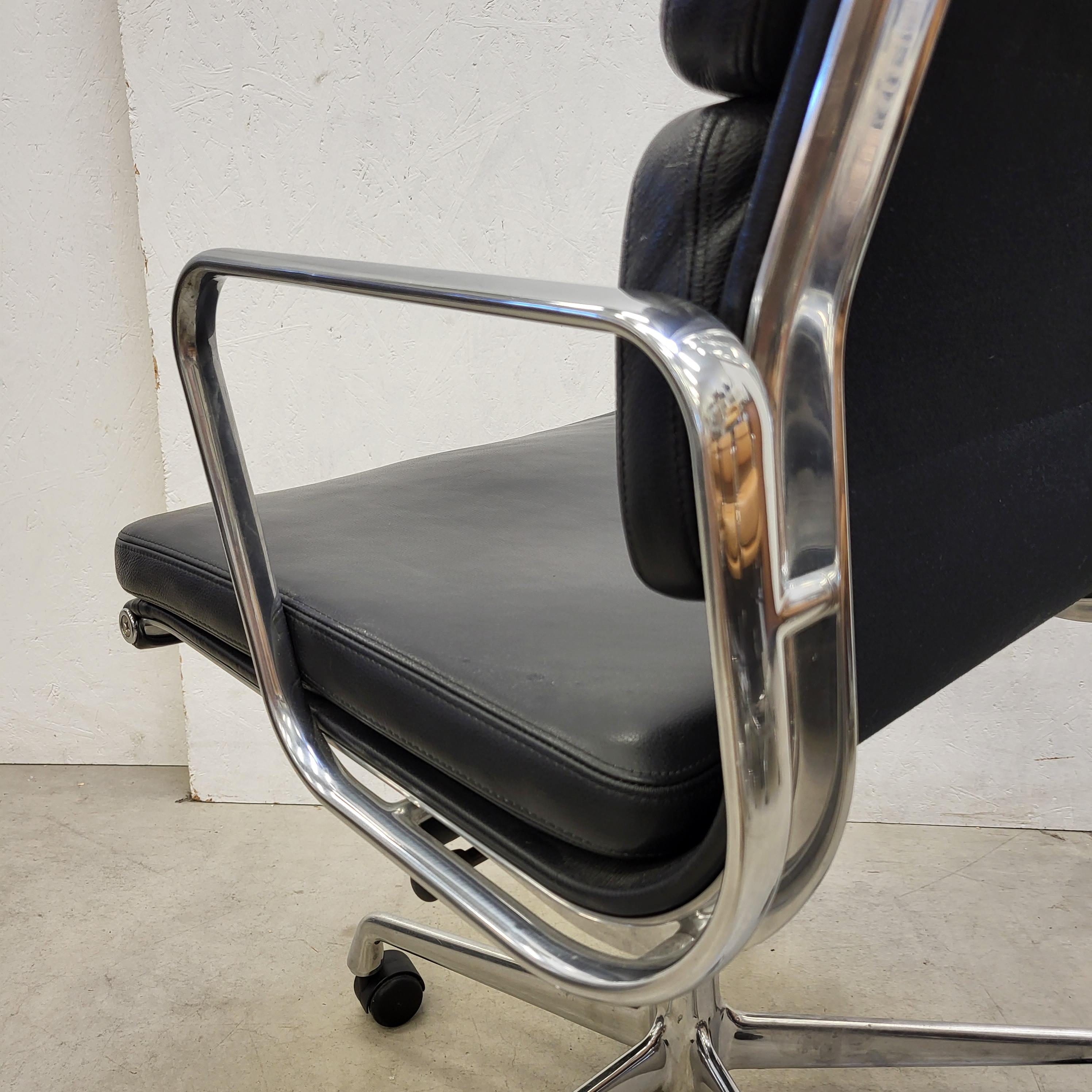 Aluminum Black Vitra EA219 Soft Pad Office Chair by Charles Eames, 2000s