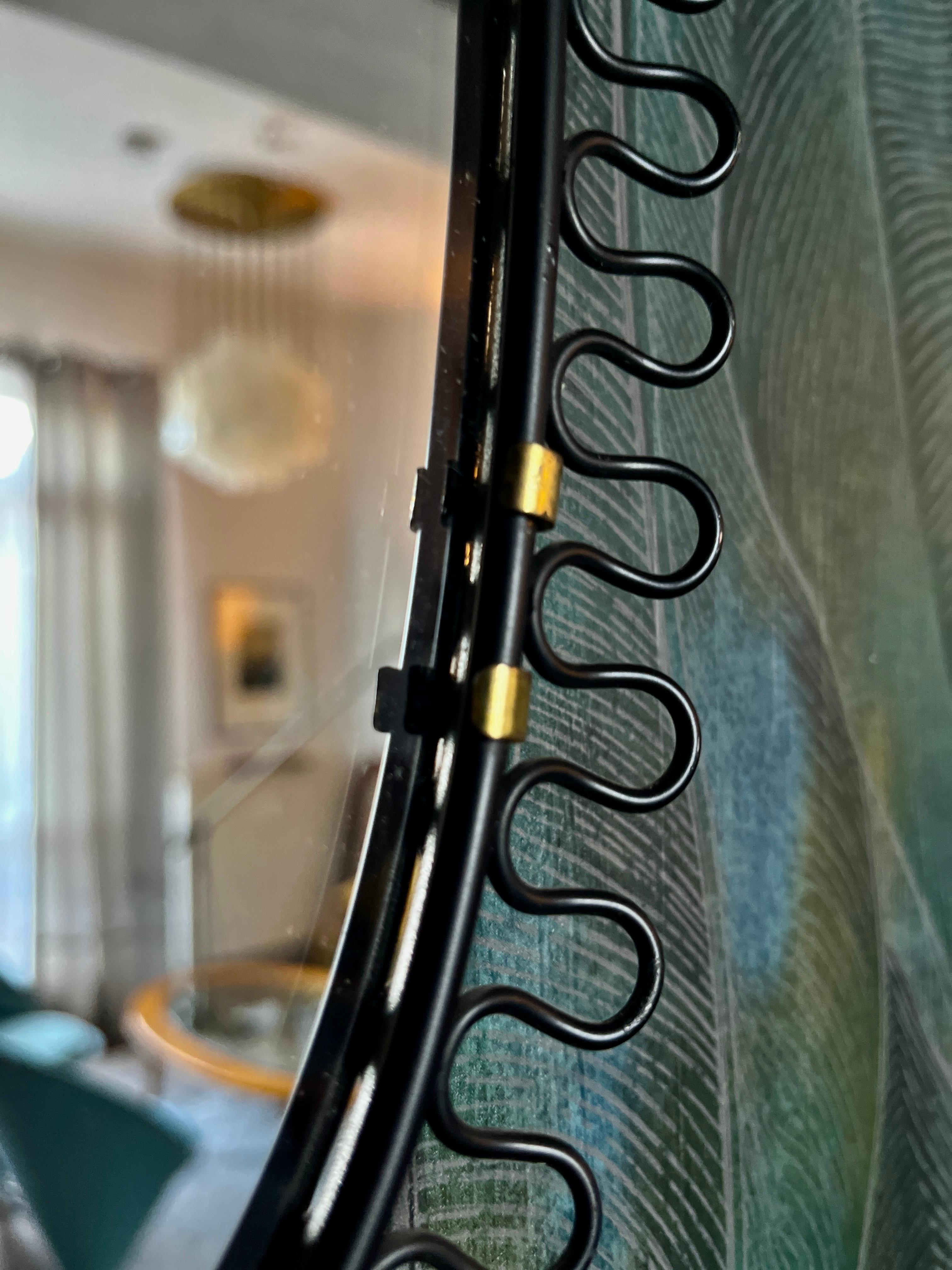 Laiton Miroir mural noir par Josef Frank Svenskt Tenn, années 1950 en vente