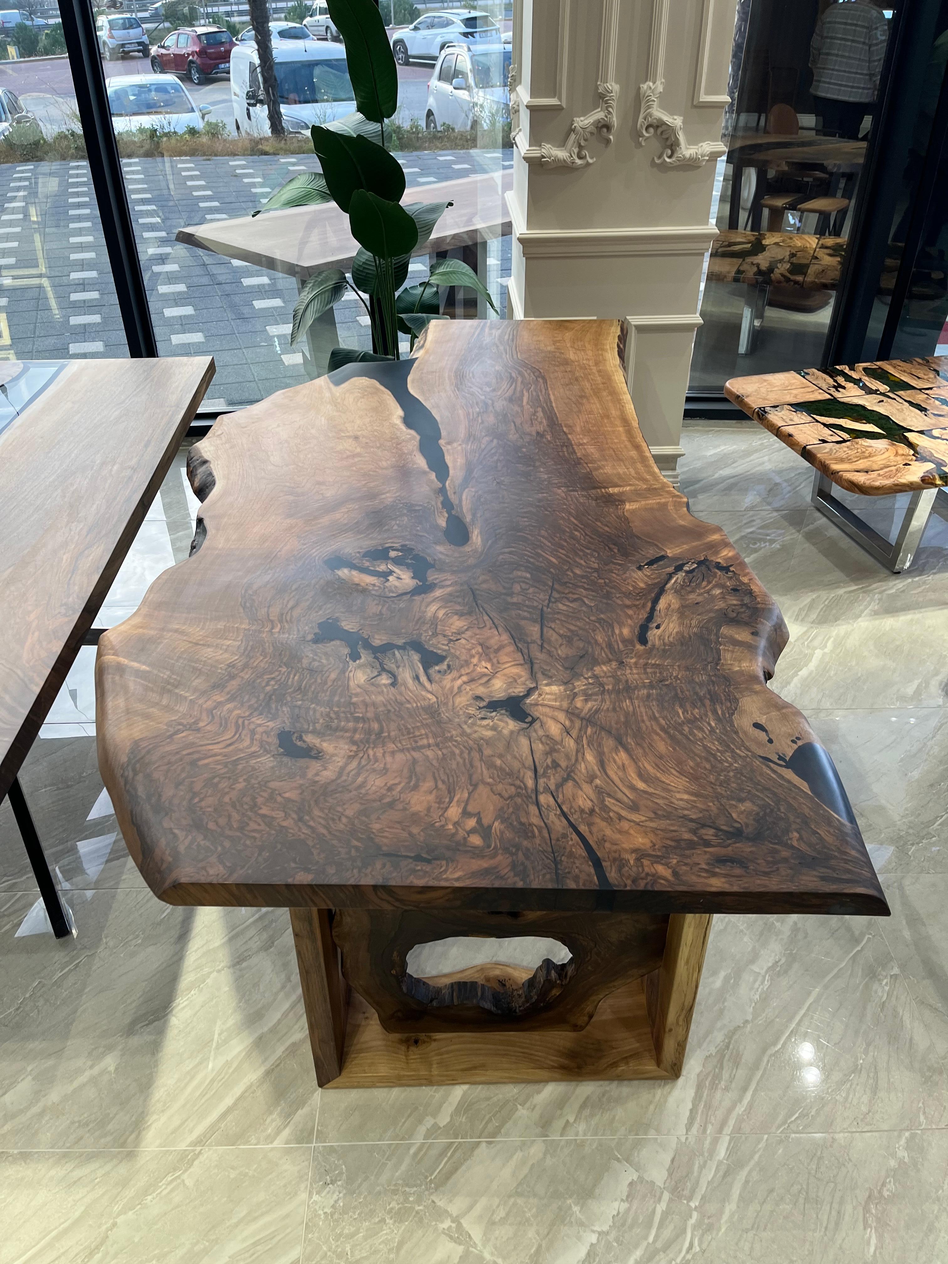 Black Walnut Custom Live Edge Table In New Condition For Sale In İnegöl, TR