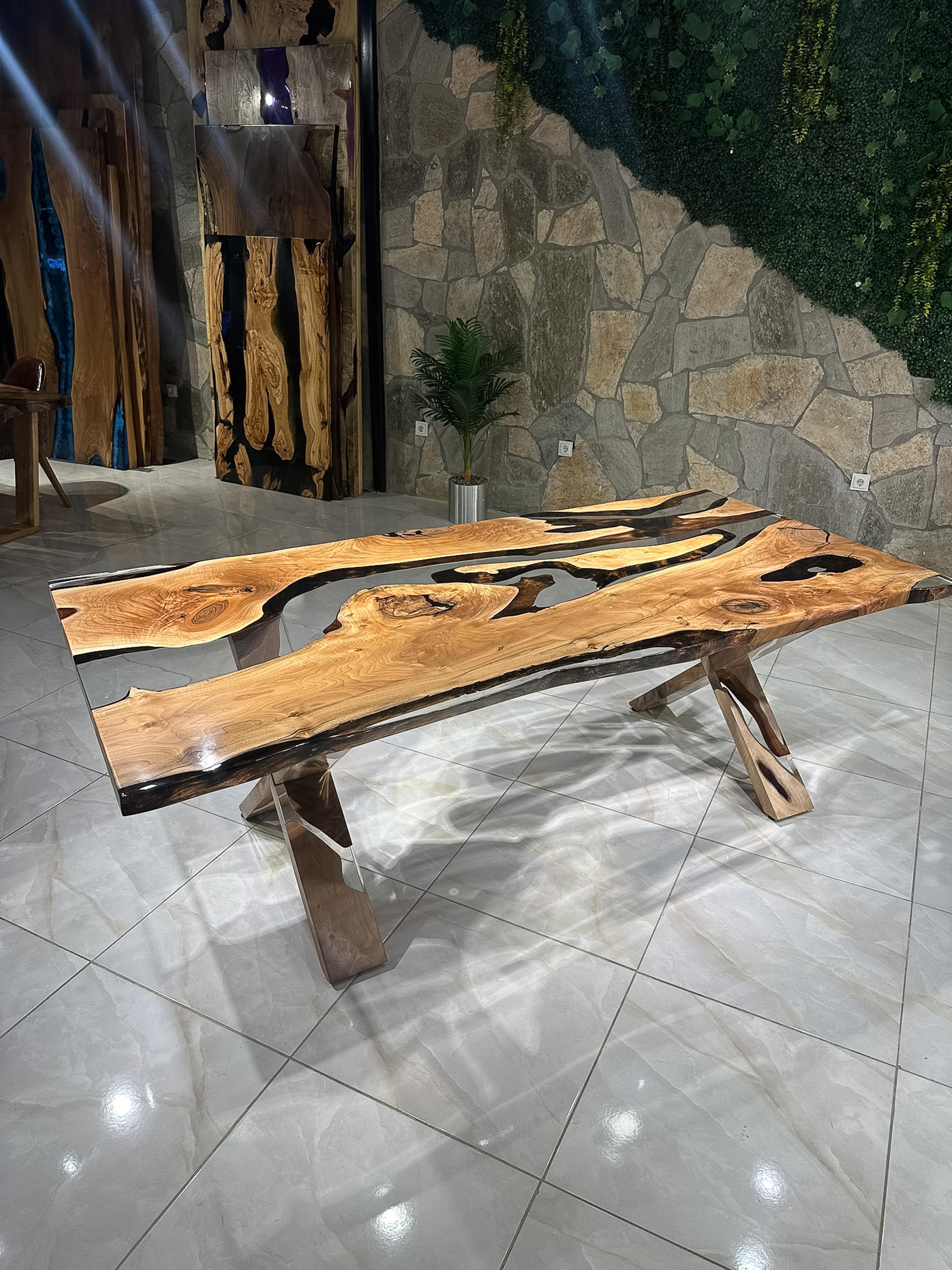 Arts and Crafts Table en résine époxy transparente en vente