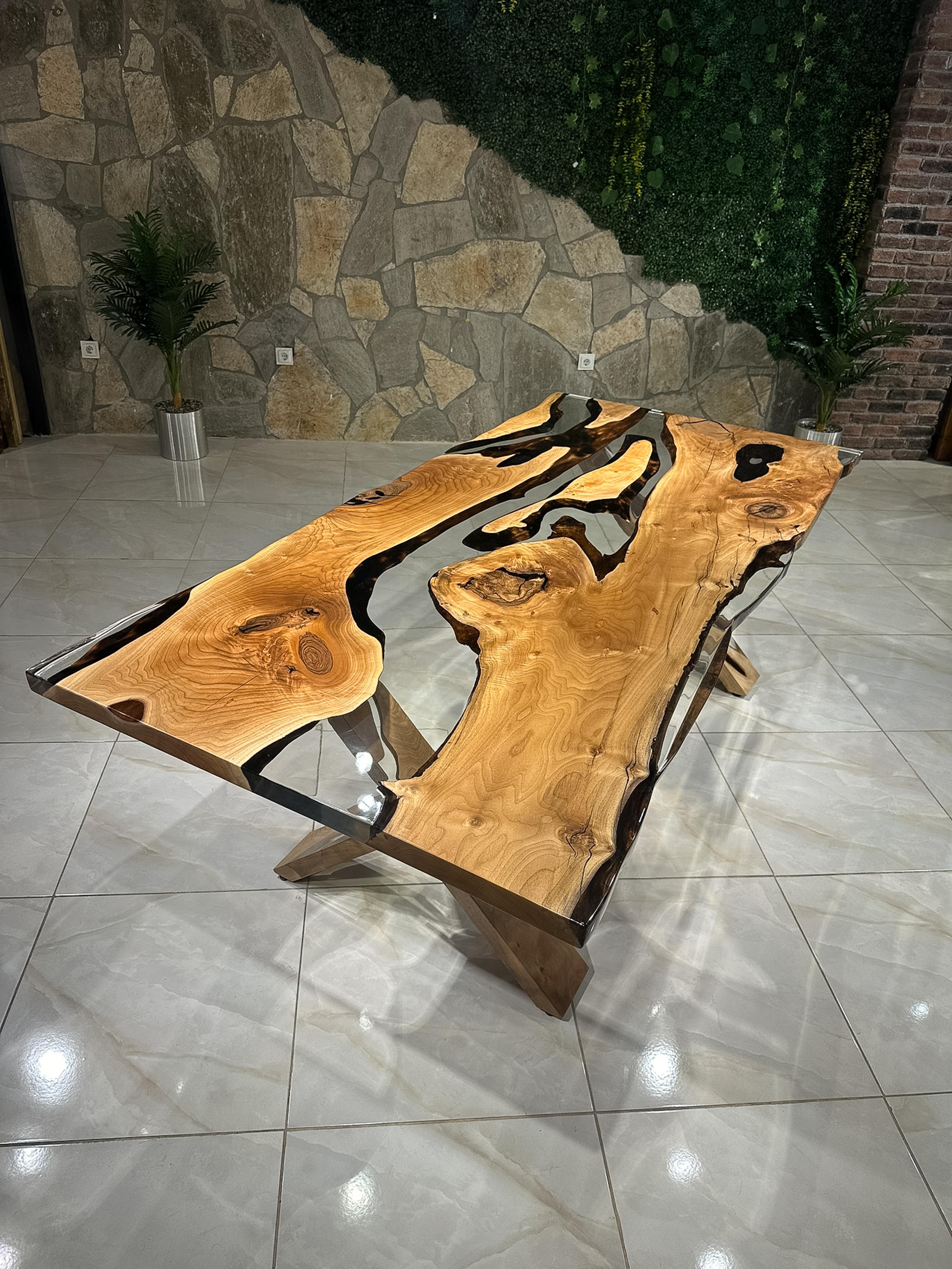 XXIe siècle et contemporain Table en résine époxy transparente en vente