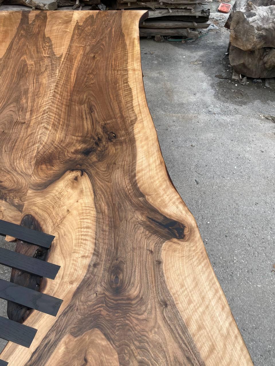 Turc Table de salle à manger à glissière en noyer noir - Table de salle à manger en bois sur mesure à bord vif en vente
