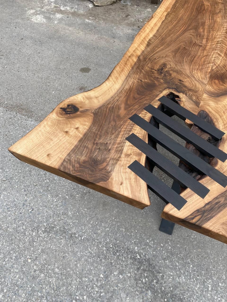 Brossé Table de salle à manger à glissière en noyer noir - Table de salle à manger en bois sur mesure à bord vif en vente