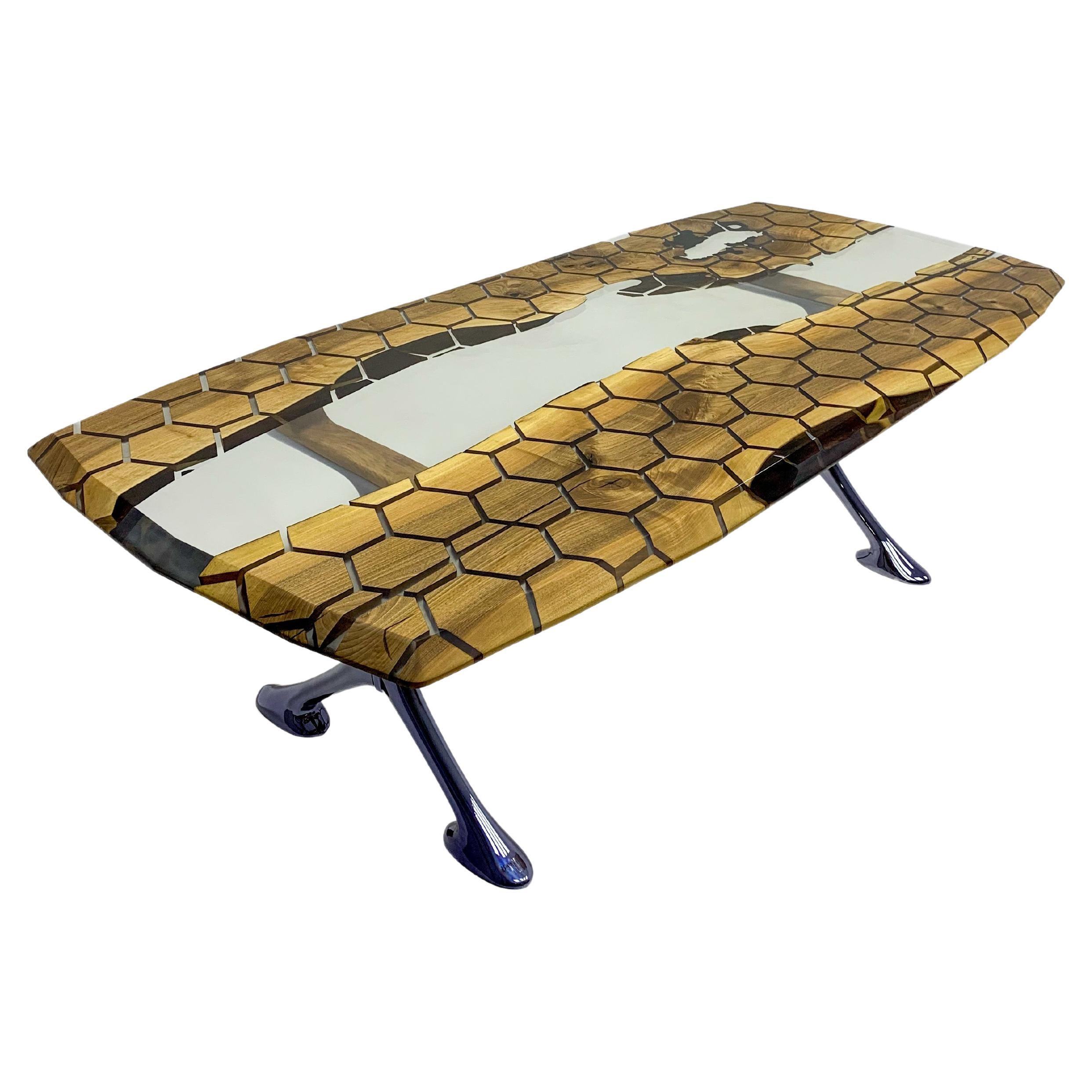 Mesa de río de nogal negro Moderno orgánico en venta