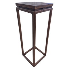 Schwarzer Nussbaum Wood Tall Chinese End Table
