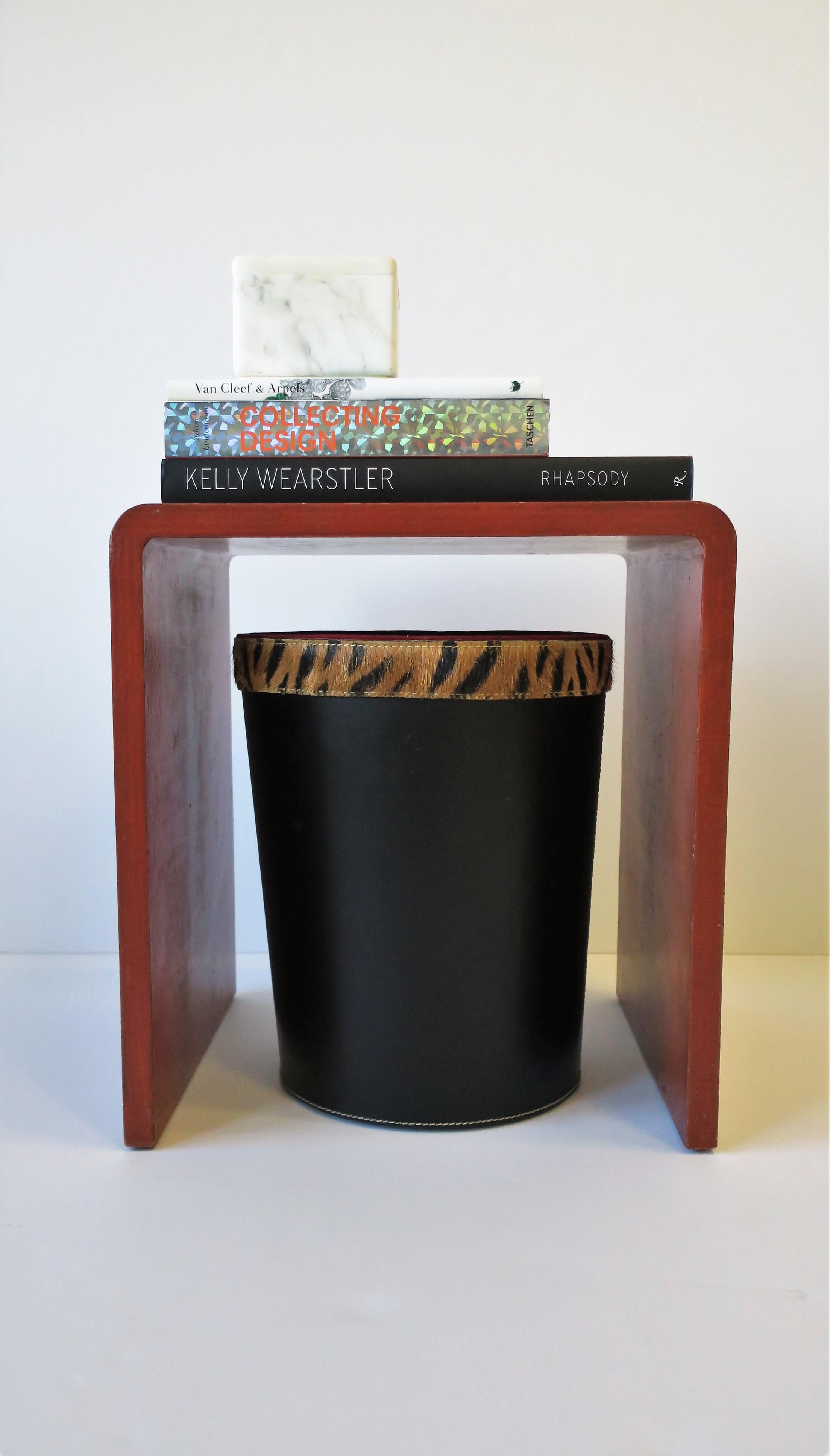 Black Wastebasket or Trash Can with Tiger or Leopard Animal Hide Design In Good Condition In New York, NY