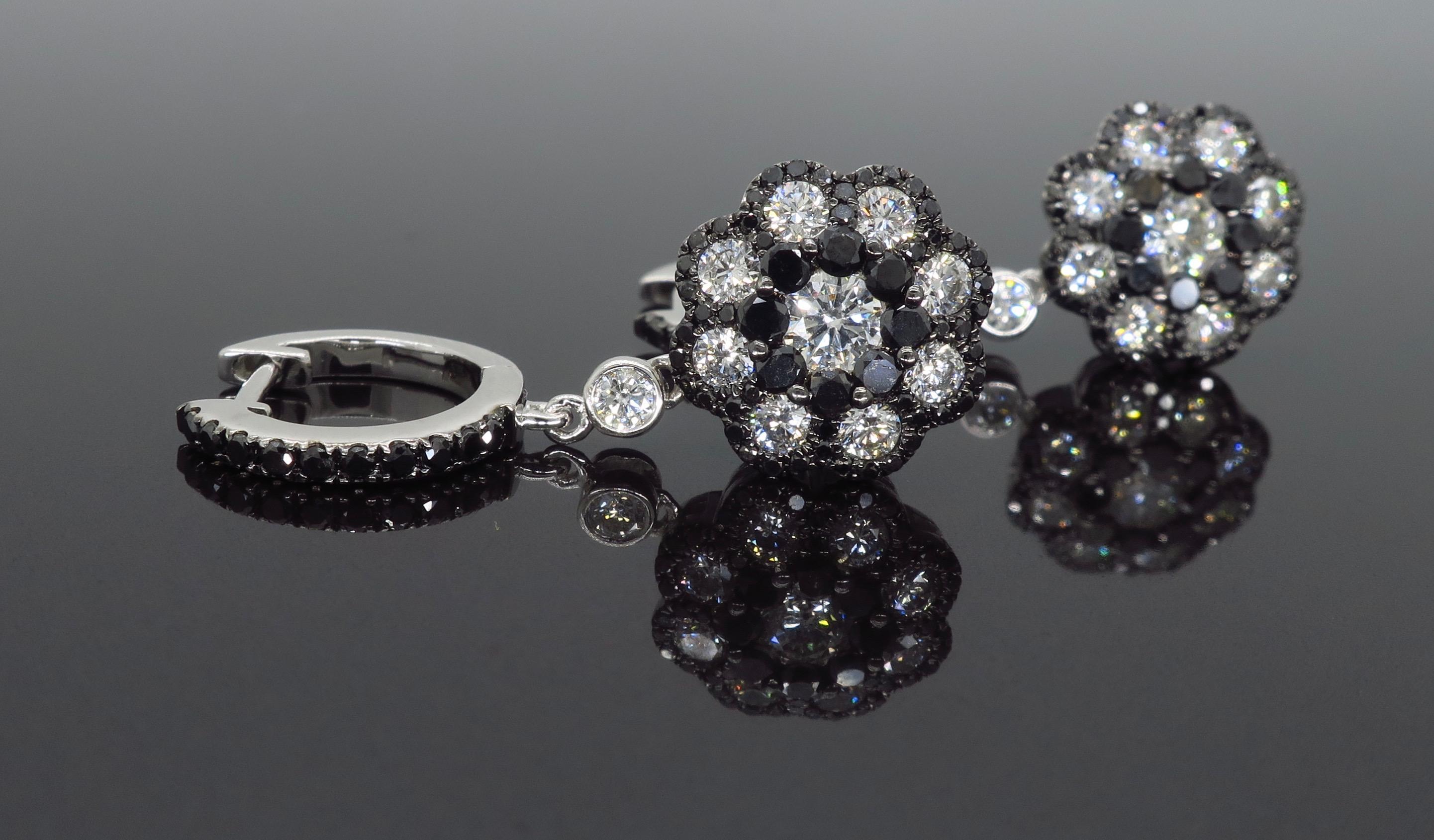 Women's or Men's Black and White 2.21 Carat Diamond Drop Earrings