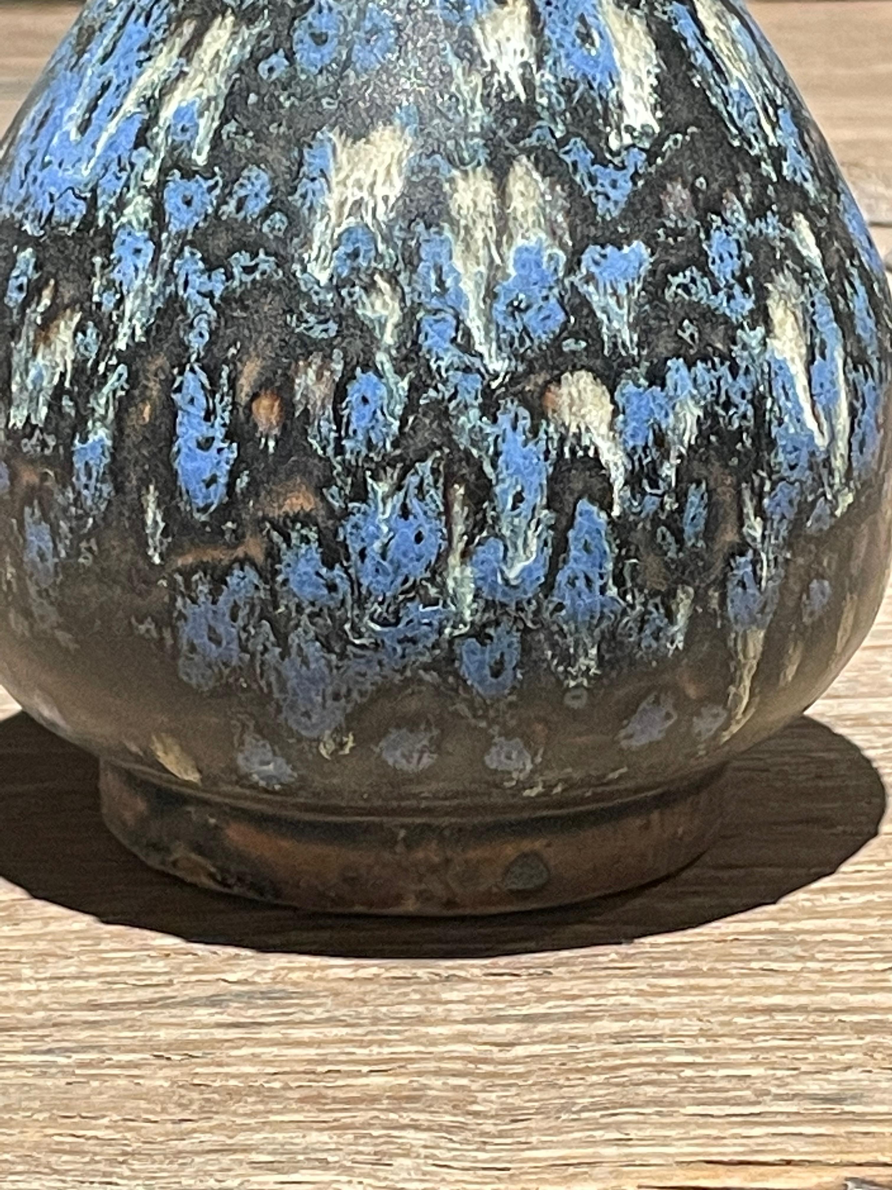 Vase mit schwarzer, weißer und cremefarbener Splatter-Glasur, China, Contemporary im Zustand „Neu“ im Angebot in New York, NY