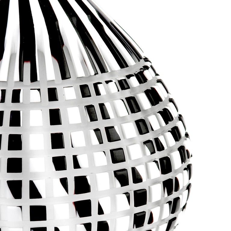 Modern Murano Glass Object. Black and White Anfora with White Bottom, Textile Inspired For Sale