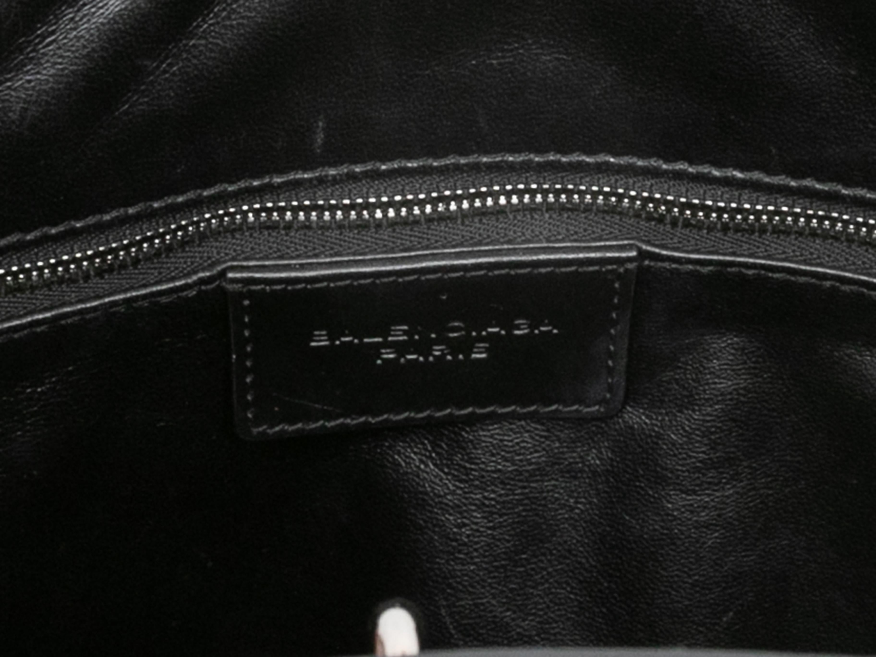 Black & White Balenciaga Everyday Bucket Tote Bag For Sale 3
