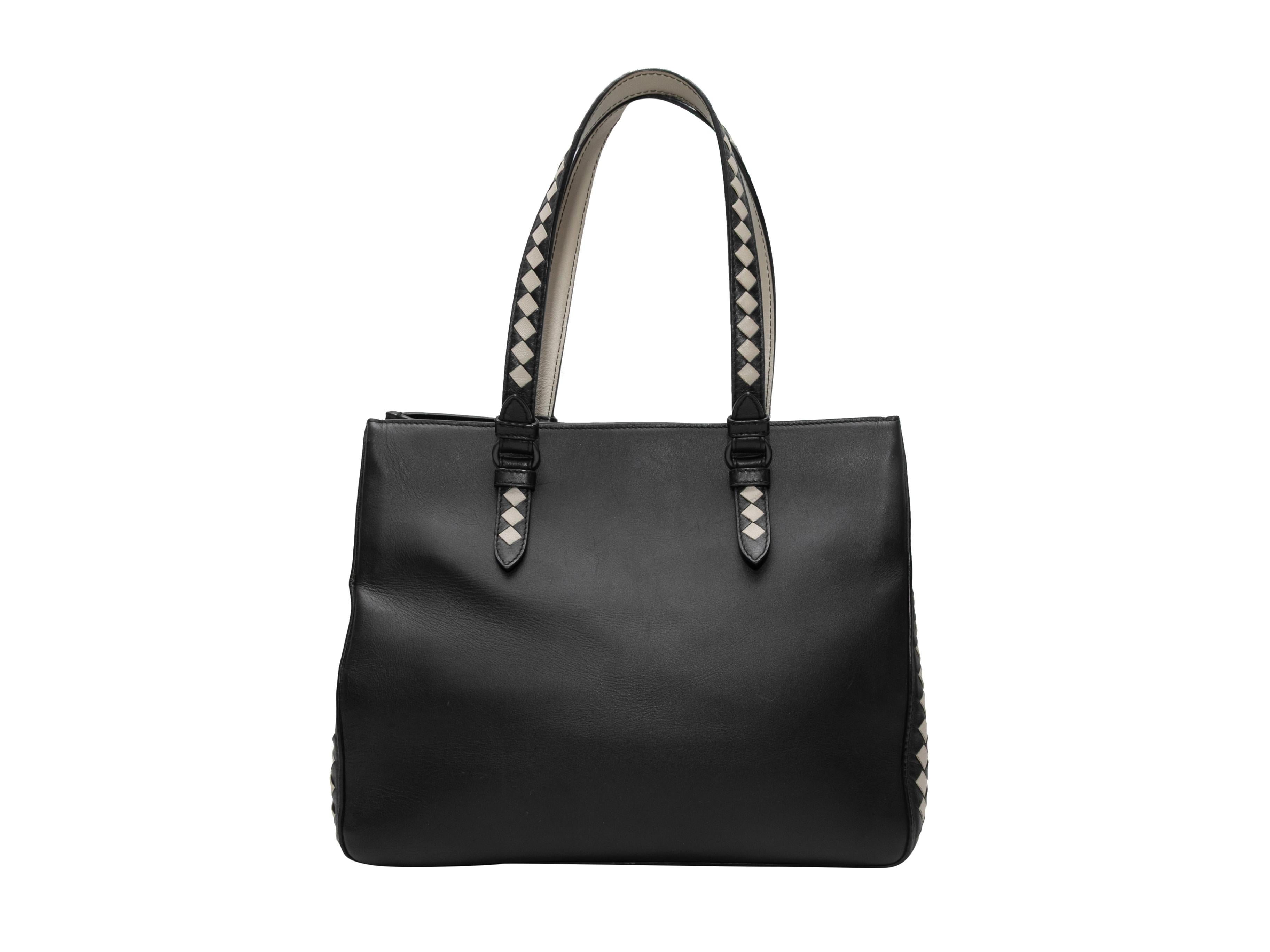Black & White Bottega Veneta Intrecciato & Leather Tote Bag In Good Condition For Sale In New York, NY