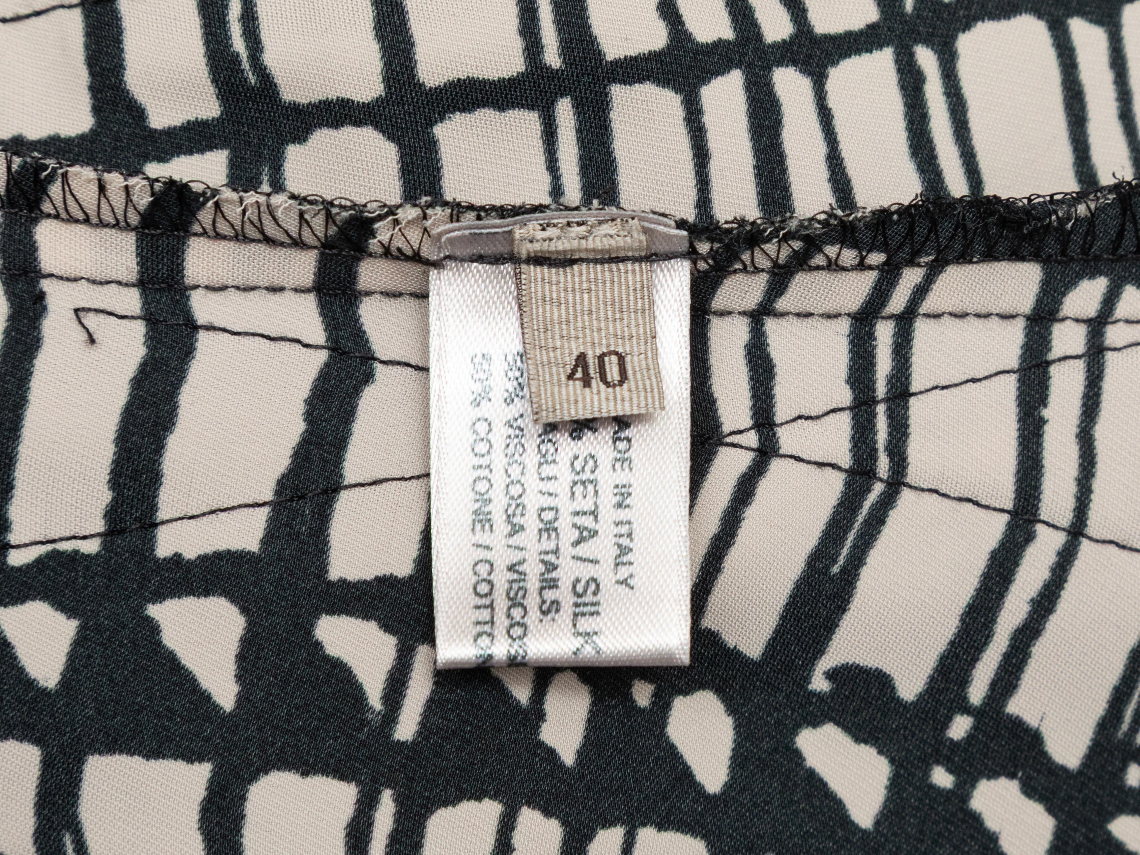 Black & White Bottega Veneta Silk Printed Dress Size IT 40 For Sale 2