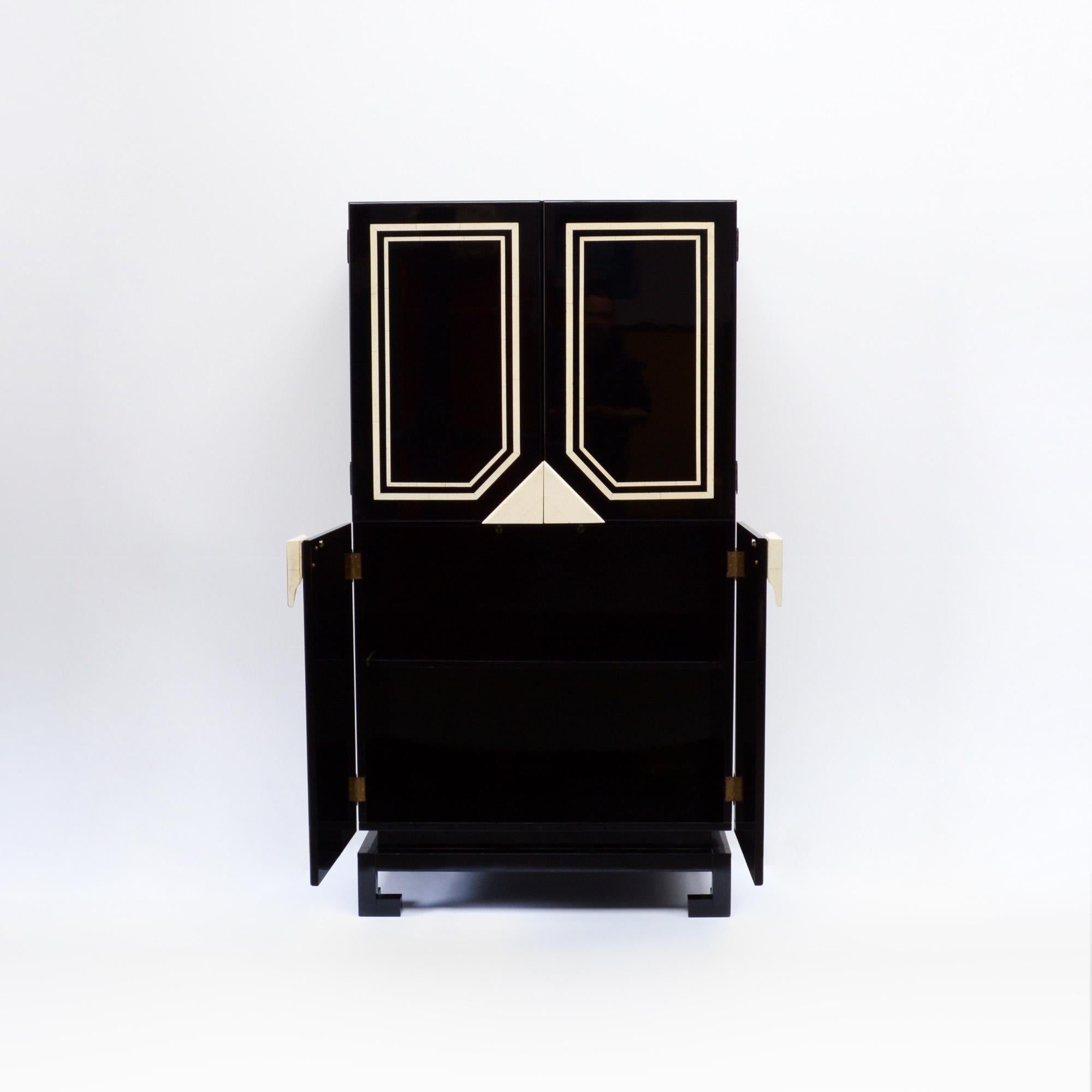 Lacquered Black & White Cabinet Style Paco Rabanne