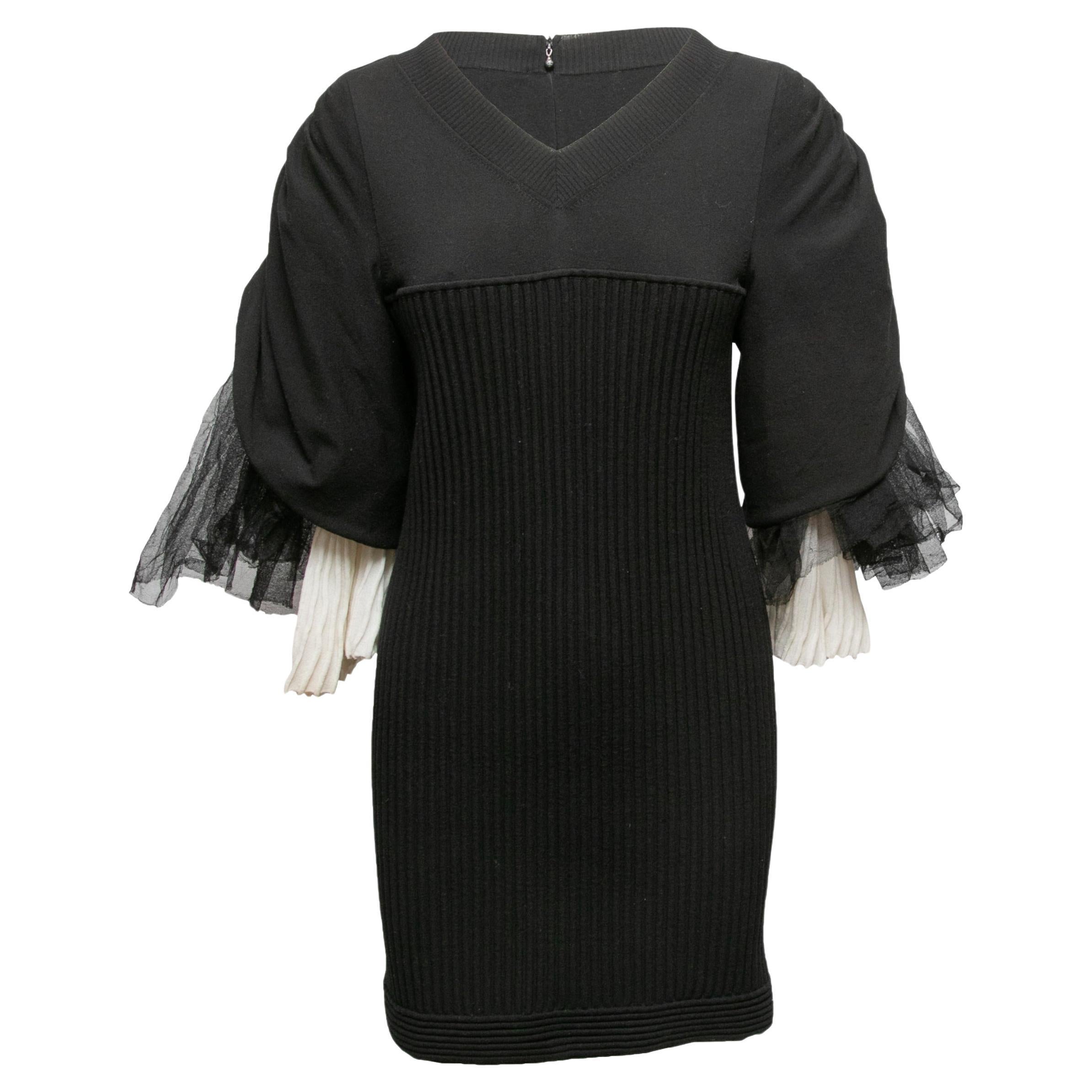 Chanel mini-robe côtelée noire et blanche, taille FR 42