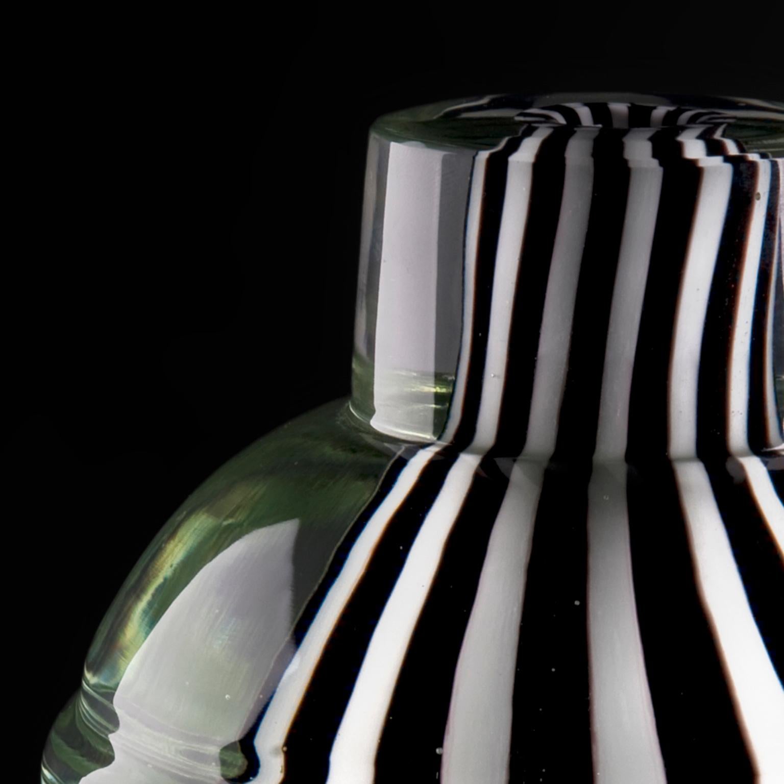 Black white crystal with knob. Hand blown and engraved Murano glass. Made in Murano/Venice.
