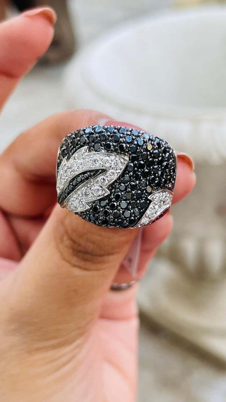 For Sale:  Black White Diamond Cocktail Band Ring Mom Gift in 18k Solid White Gold 6