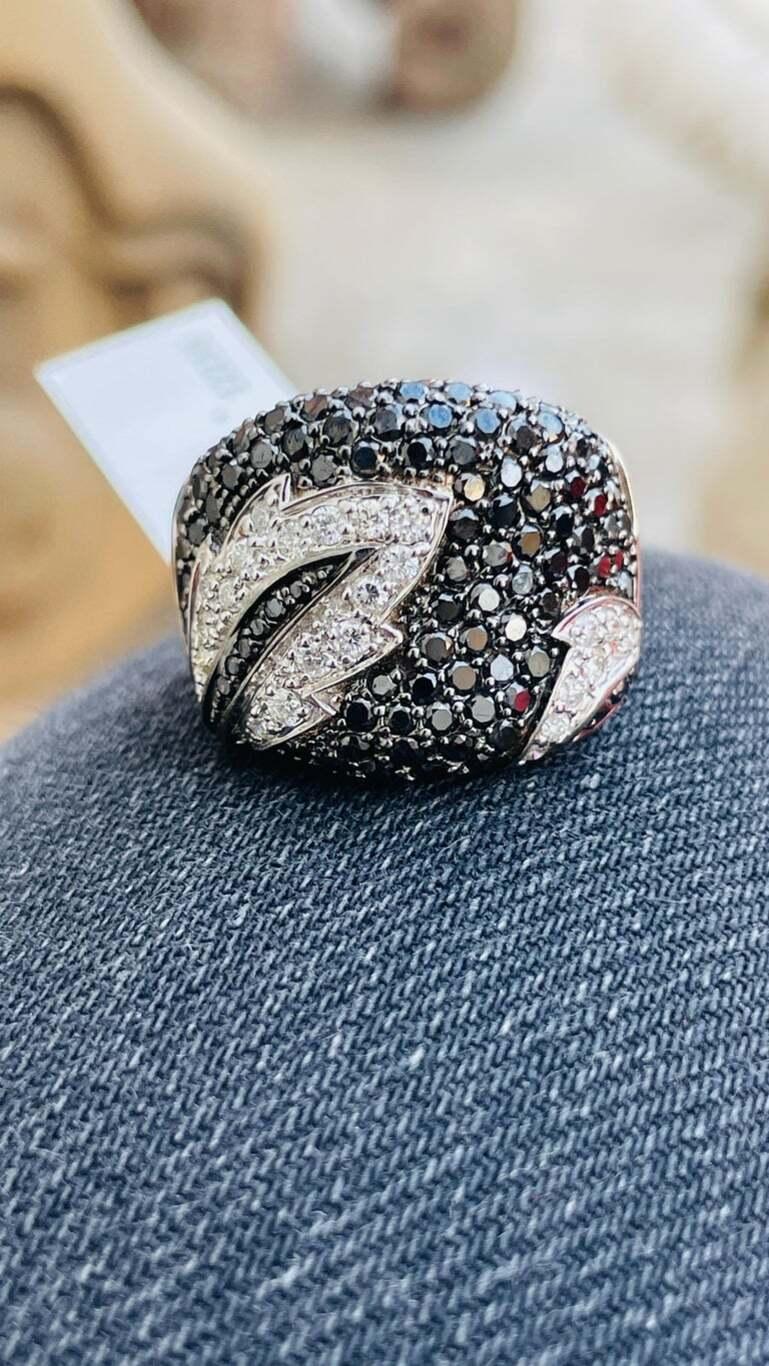 For Sale:  Black White Diamond Cocktail Band Ring Mom Gift in 18k Solid White Gold 8