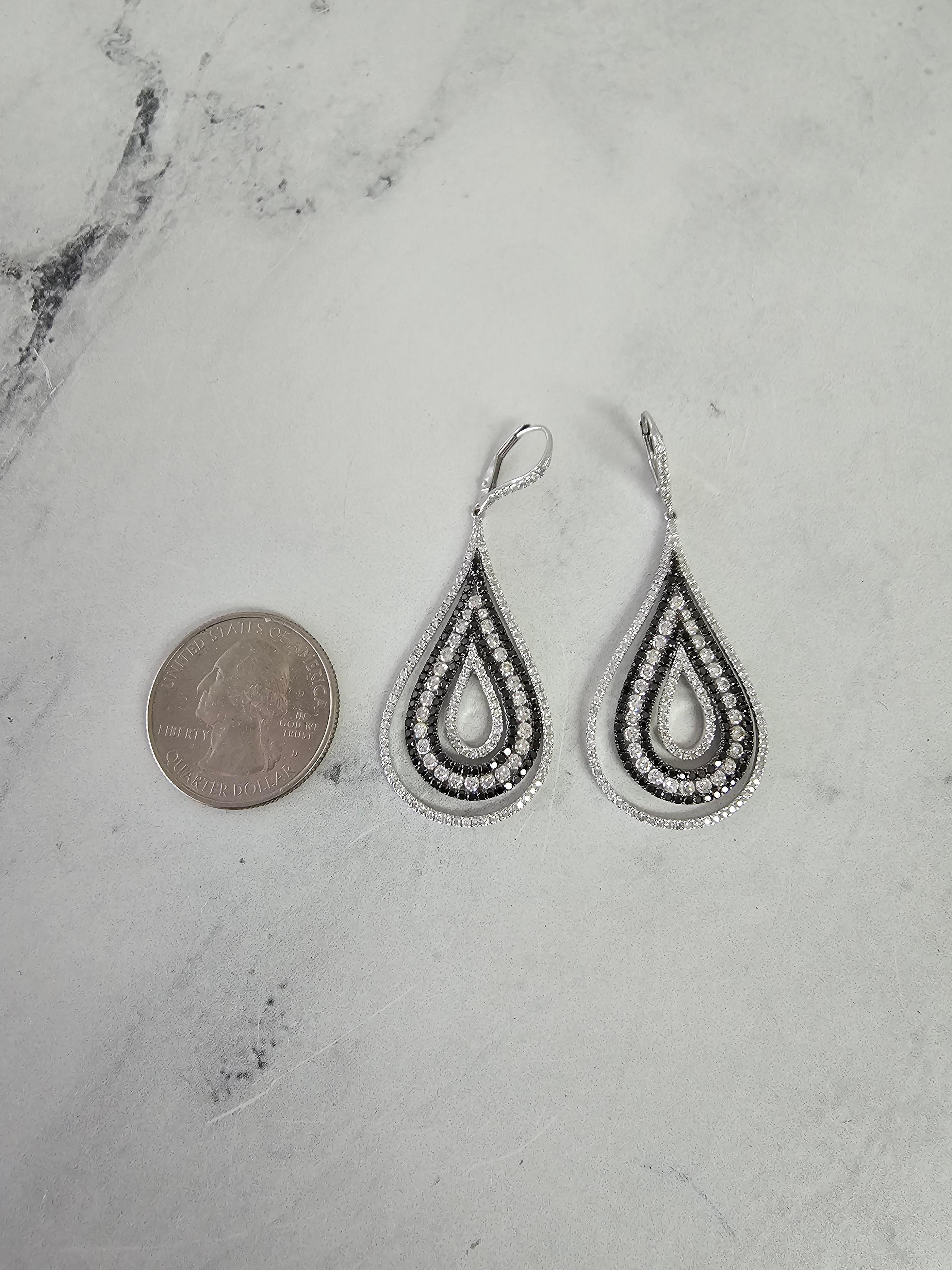 Women's or Men's Black & White Diamond Pave Earrings 18k White Gold For Sale