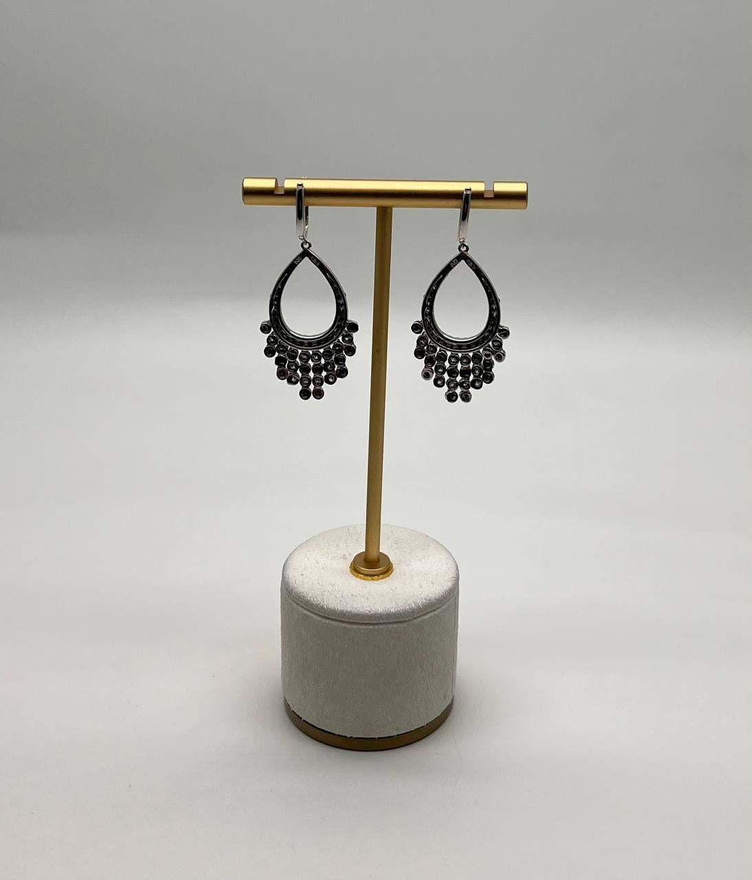 Women's Black & White Diamonds Pave Set 14K White Gold Chandelier Tassel Dangle Earrings For Sale