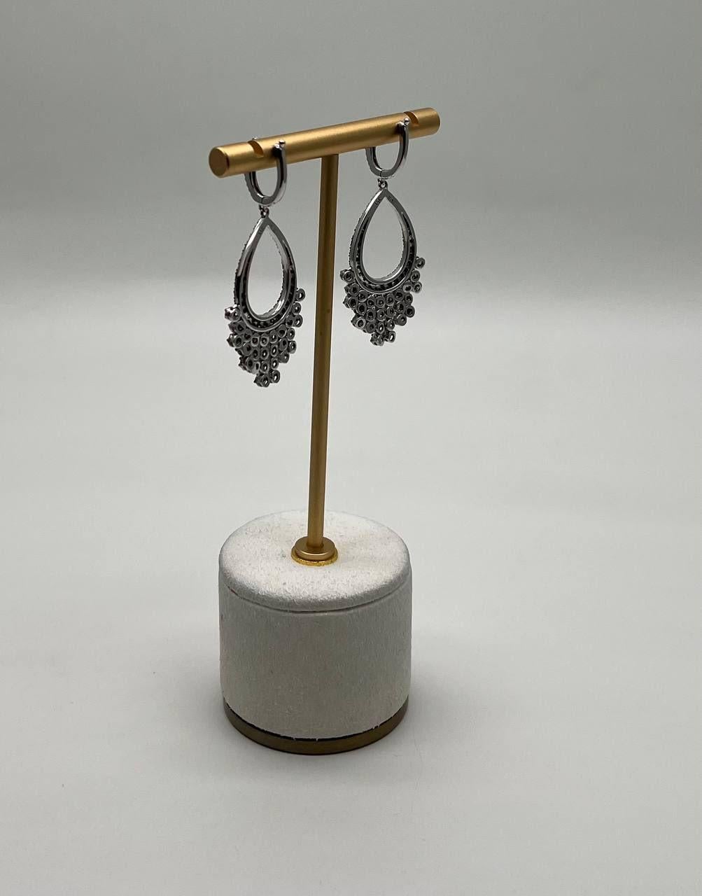 Black & White Diamonds Pave Set 14K White Gold Chandelier Tassel Dangle Earrings For Sale 4