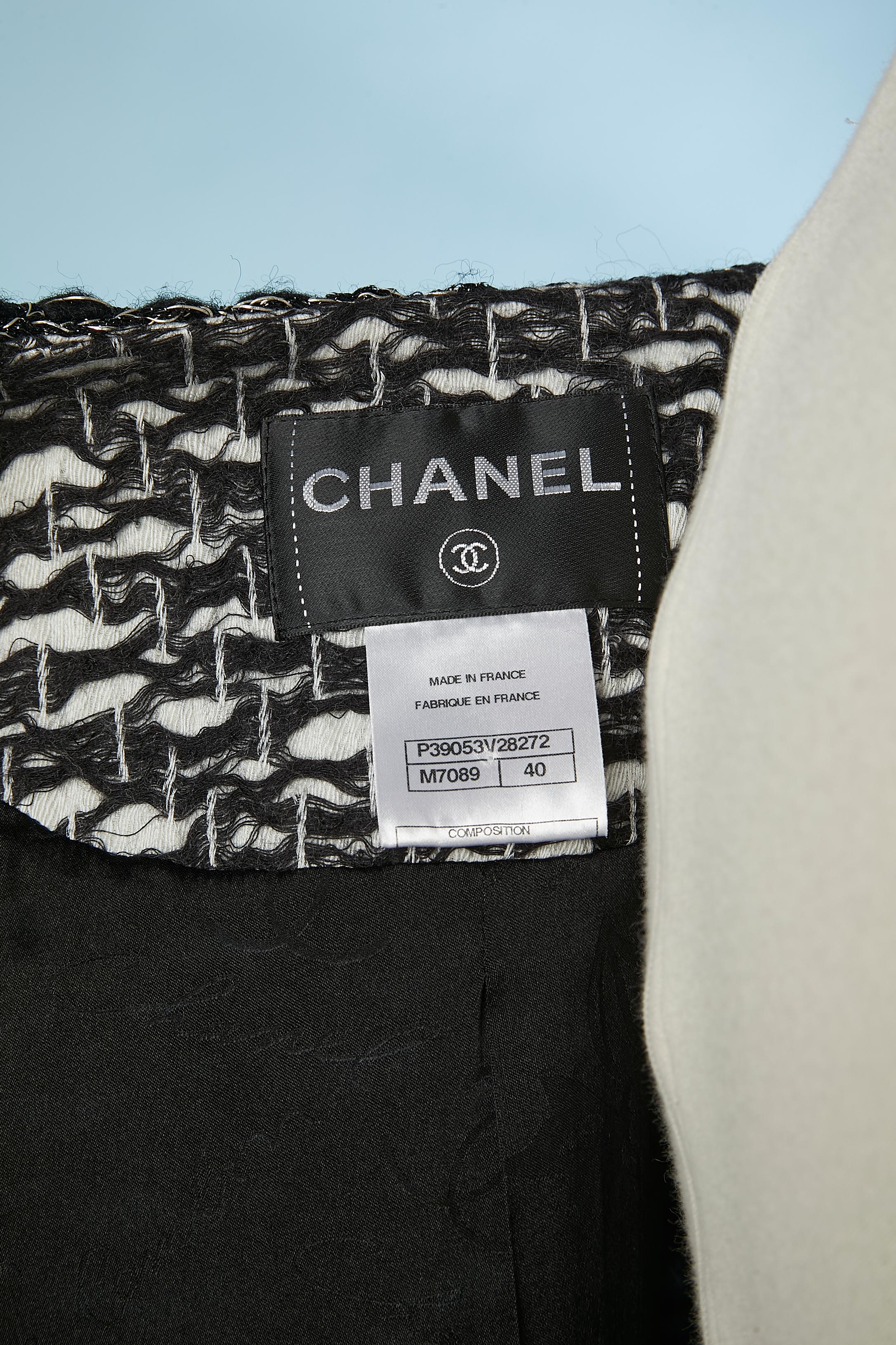 Black & white edge to edge diner jacket Chanel  2