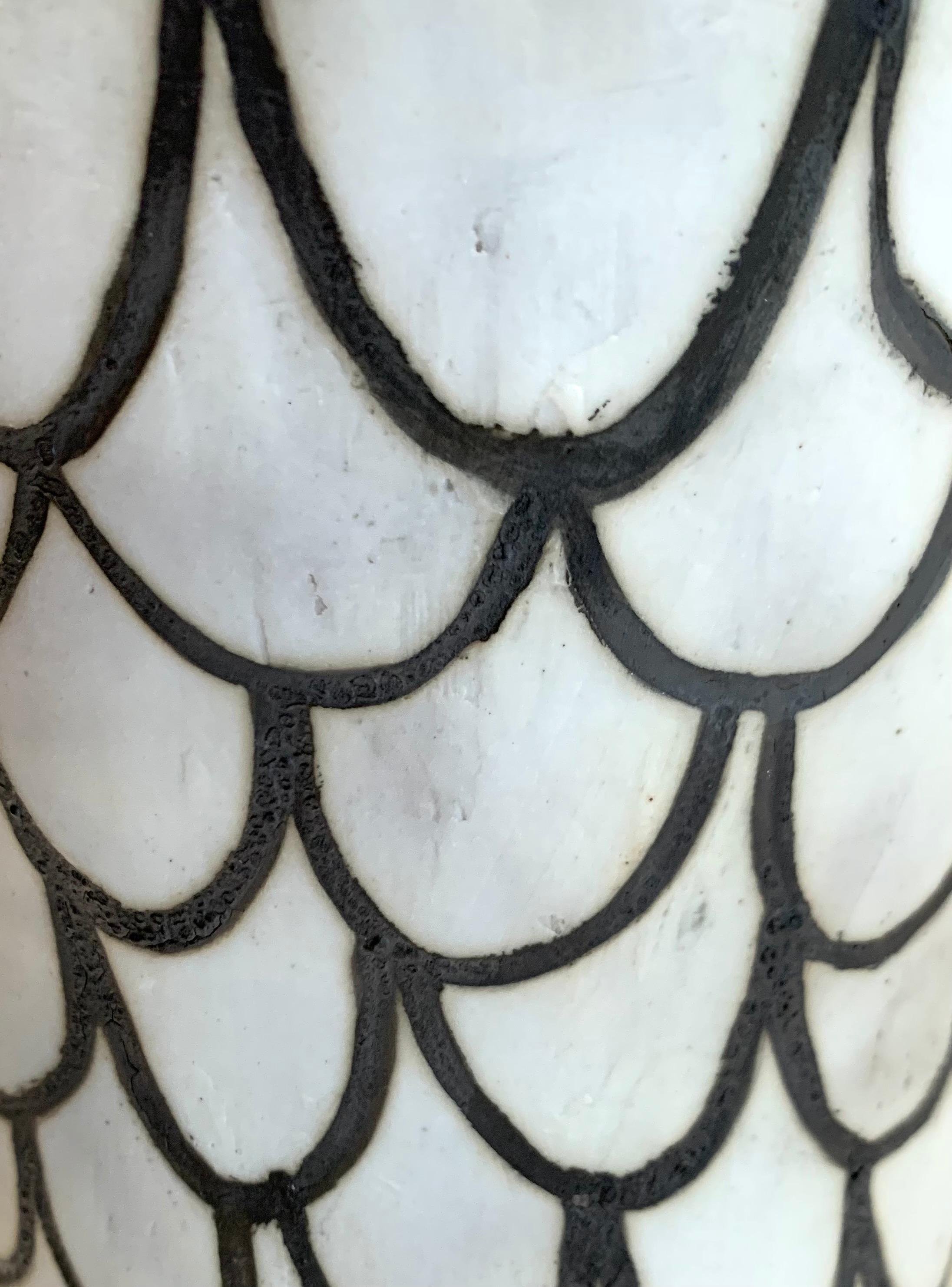 Black & White Fish Scale Design Vase by Ceramicist Brenda Holzke, U.S.A In New Condition In New York, NY