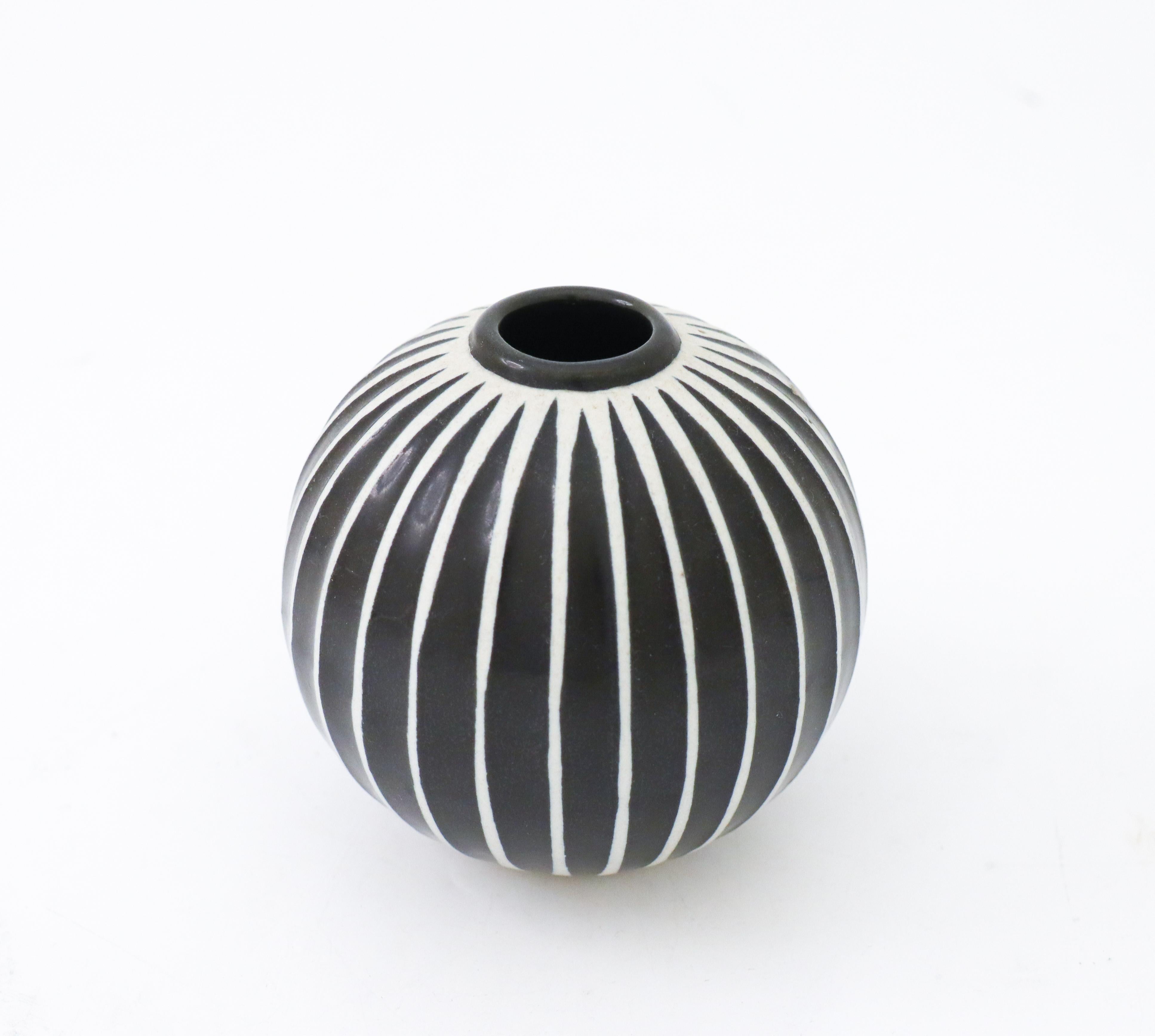 Scandinavian Modern Black & White Round Globe Vase Domino, Stig Lindberg, Gustavsberg, 1950s