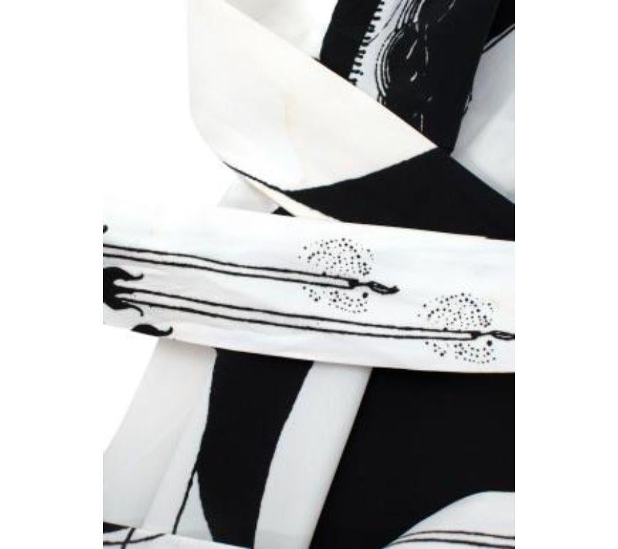 Loewe Black & White Graphic Print Crepe Dress - s In Good Condition In London, GB