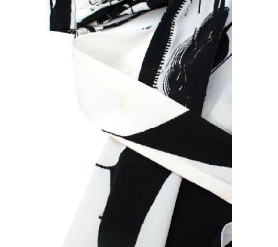 Loewe Black & White Graphic Print Crepe Dress - s 2