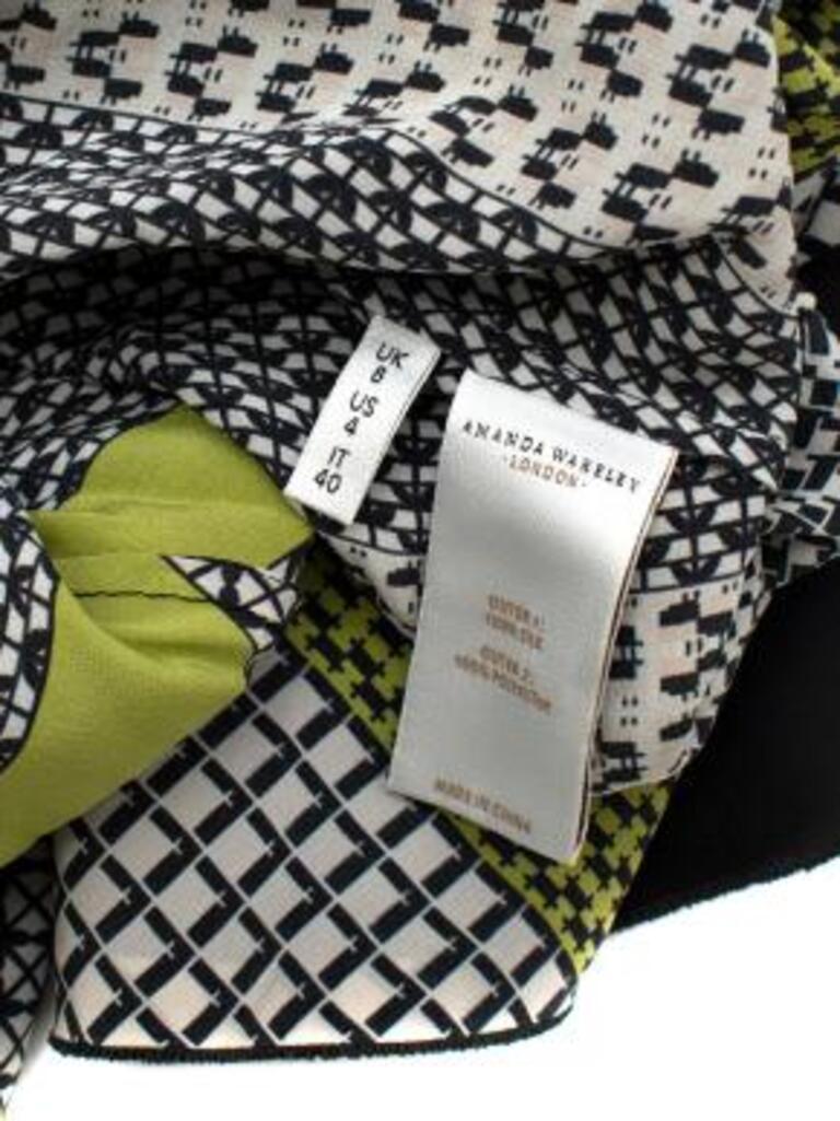 Black, white & green geometric print silk dress For Sale 3