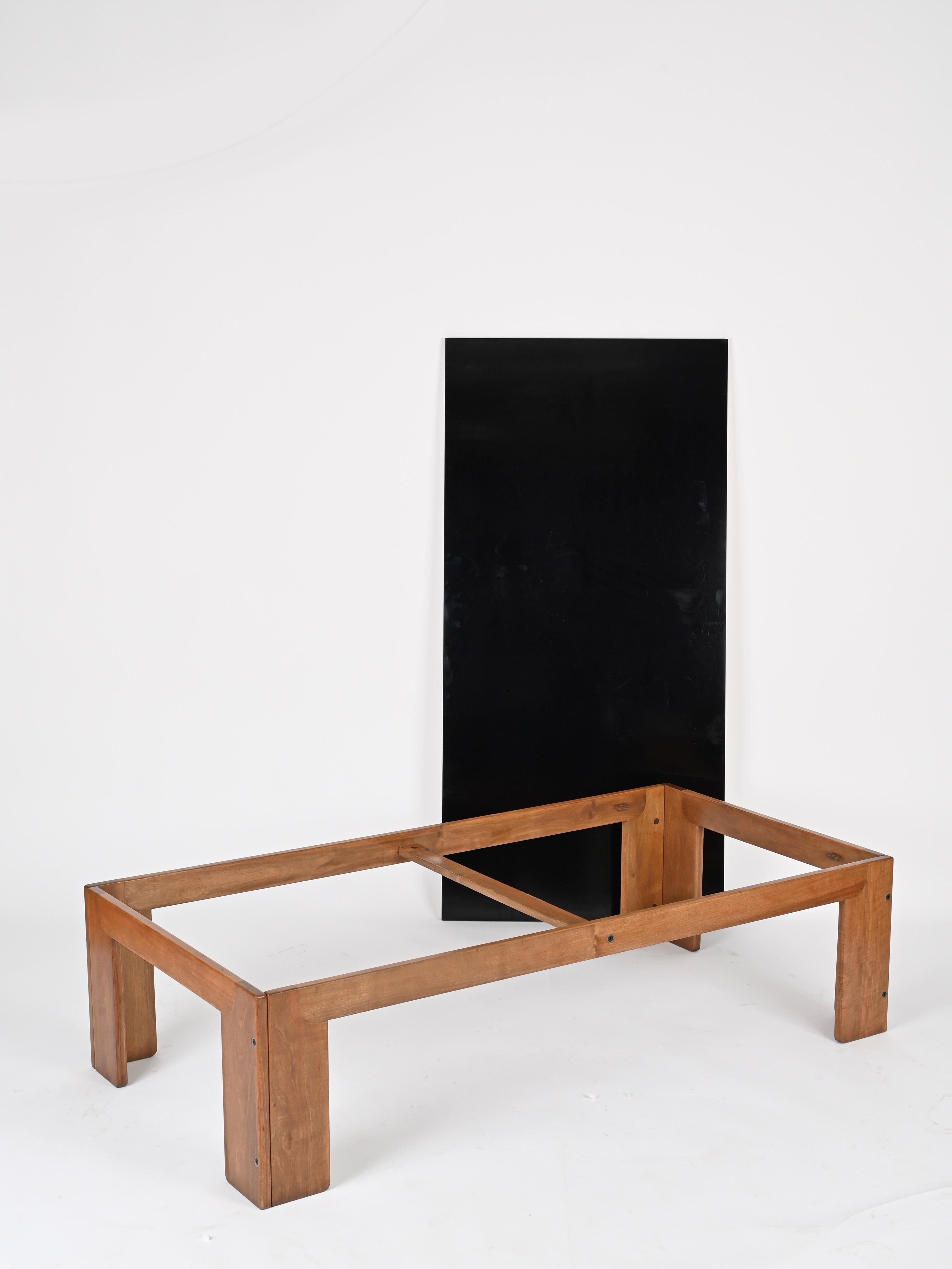 Black & White Large Coffee Table by Afra and Tobia Scarpa for Cassina, Italy 60s For Sale 9