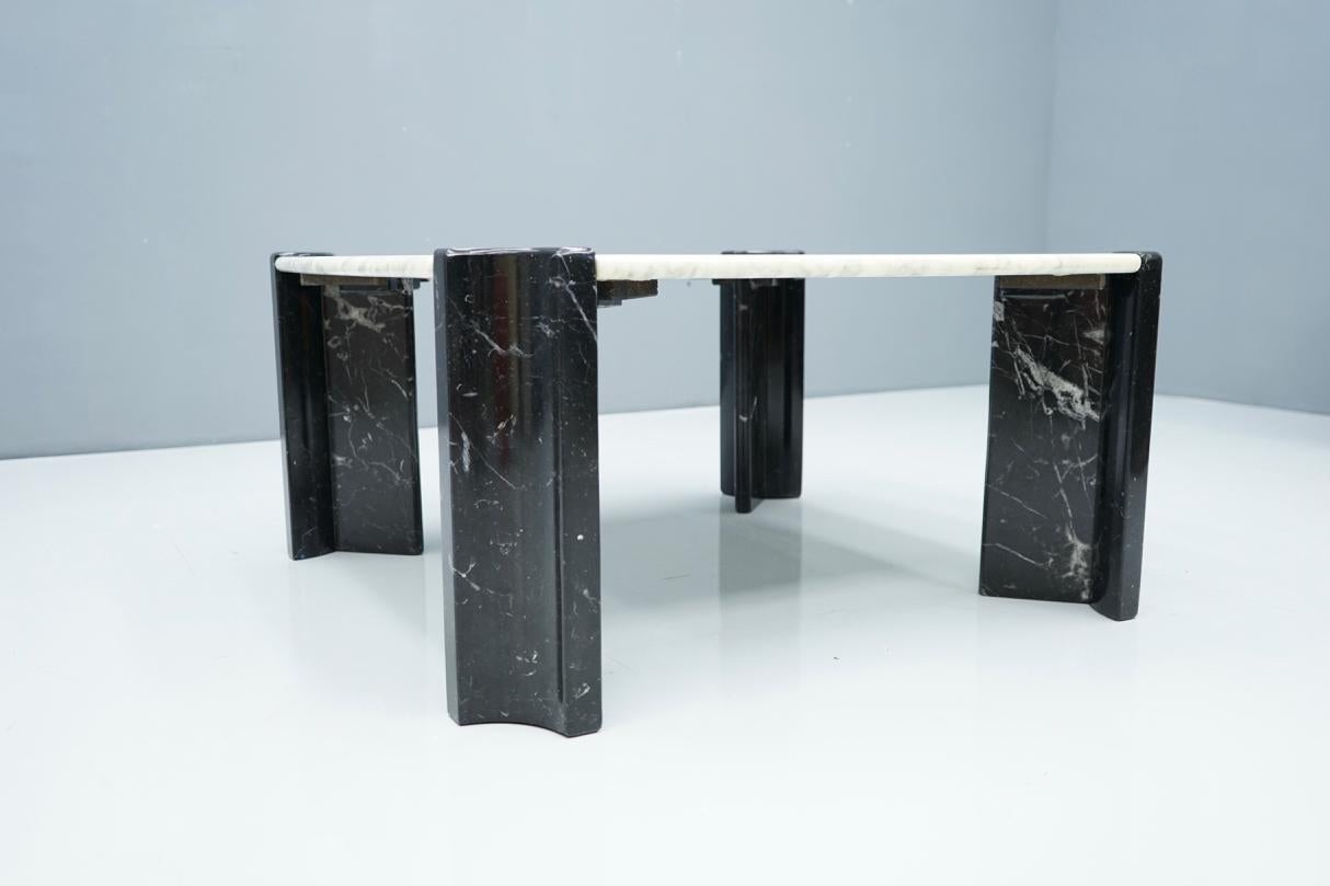 Mid-Century Modern Black and White Marble Coffee Table in Style of Gae Aulenti, Italy, 1970s For Sale
