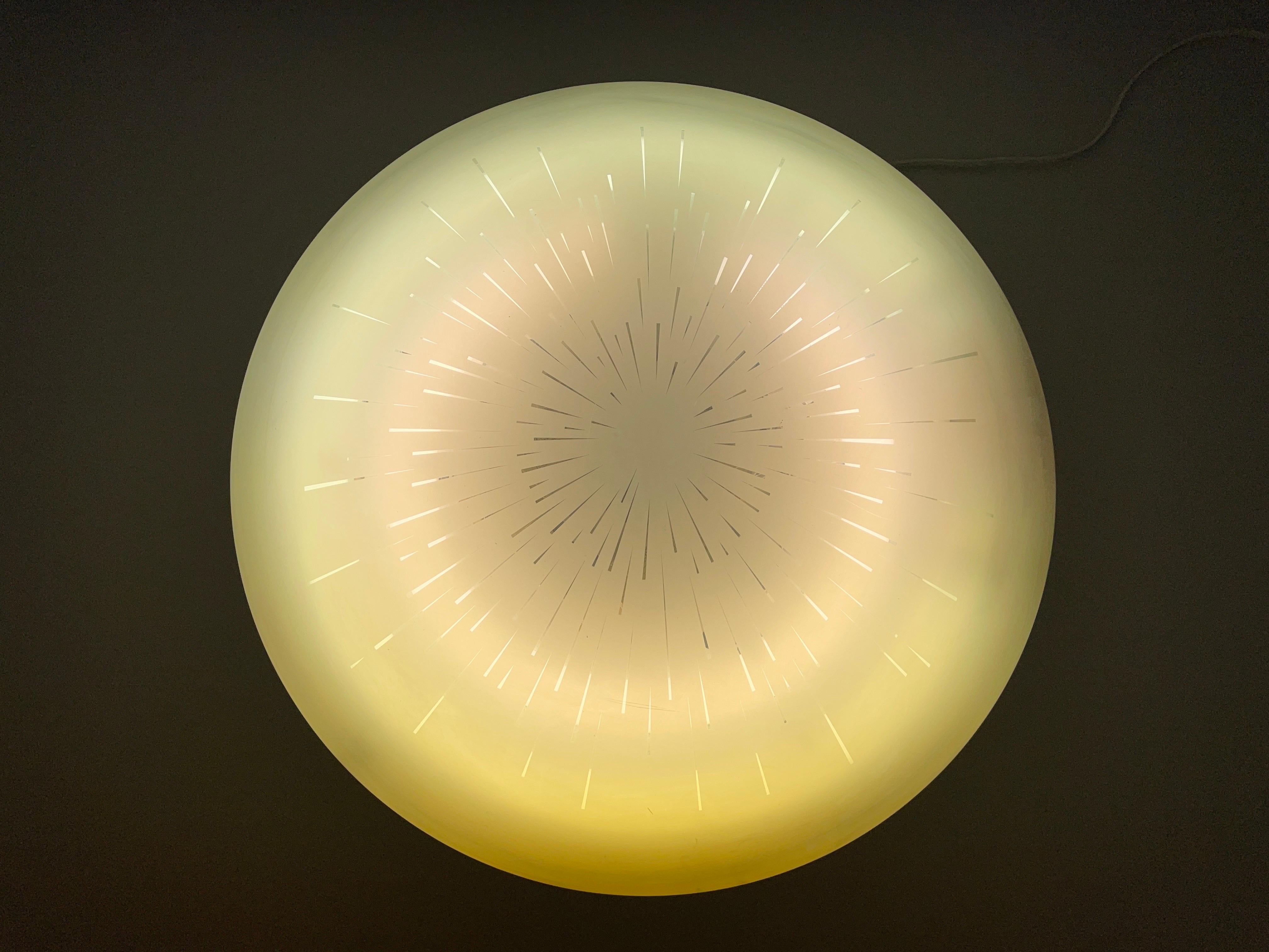 Black-white Metal Body and Plexiglass Mushroom Flush Mount, 1960s, Italy For Sale 4